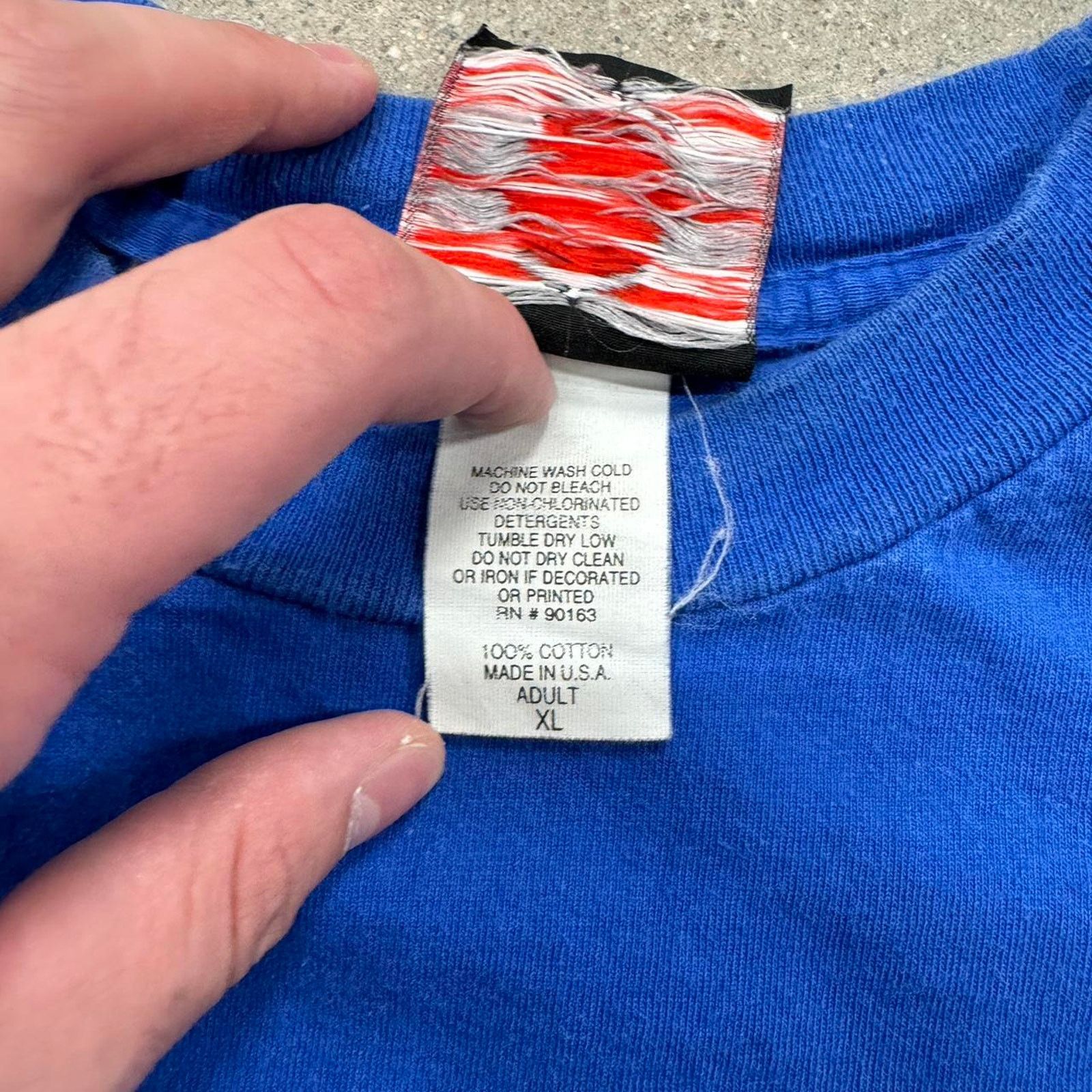 Vintage Vintage 90s ski tee Size US XL / EU 56 / 4 - 5 Thumbnail