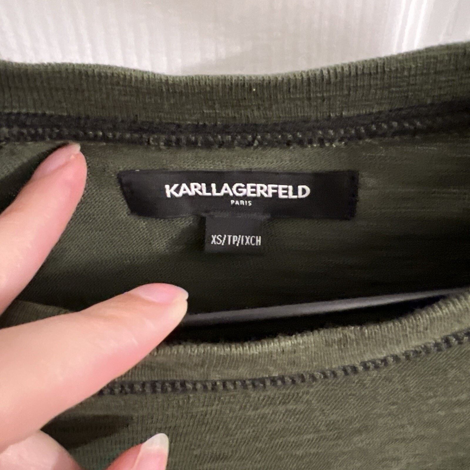 Karl Lagerfeld Karl Lagerfeld Graphic Long Sleeve Tee Shirt XS Army Green Size US XS / EU 42 / 0 - 6 Thumbnail