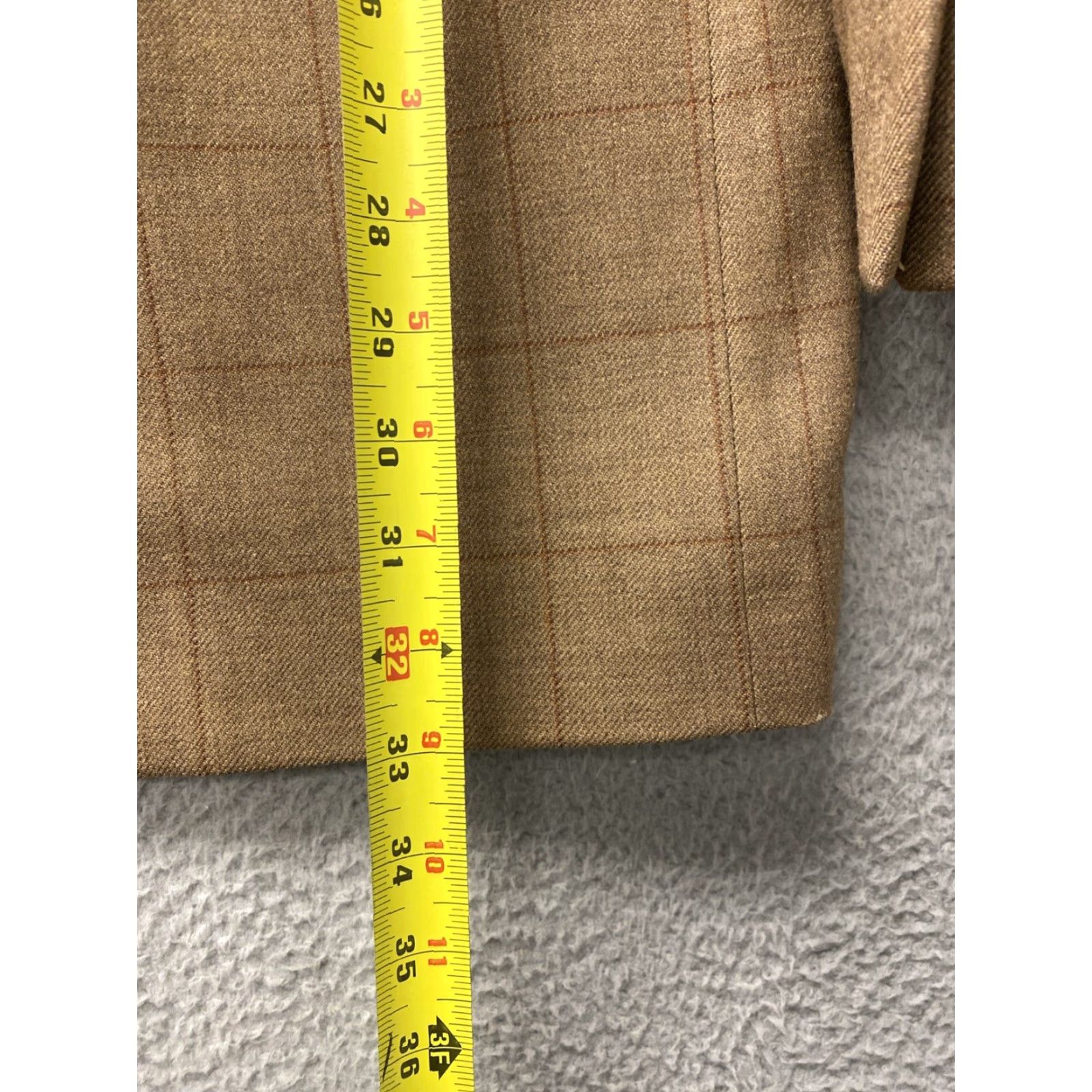 Vintage Jos A Bank Sport Coat Blazer Mens 44L Brown Plaid Wool Regular Notch Single-Breasted 2-Button Front 4-Button Sleeve Jacket/Coot? Size 44R - 7 Thumbnail