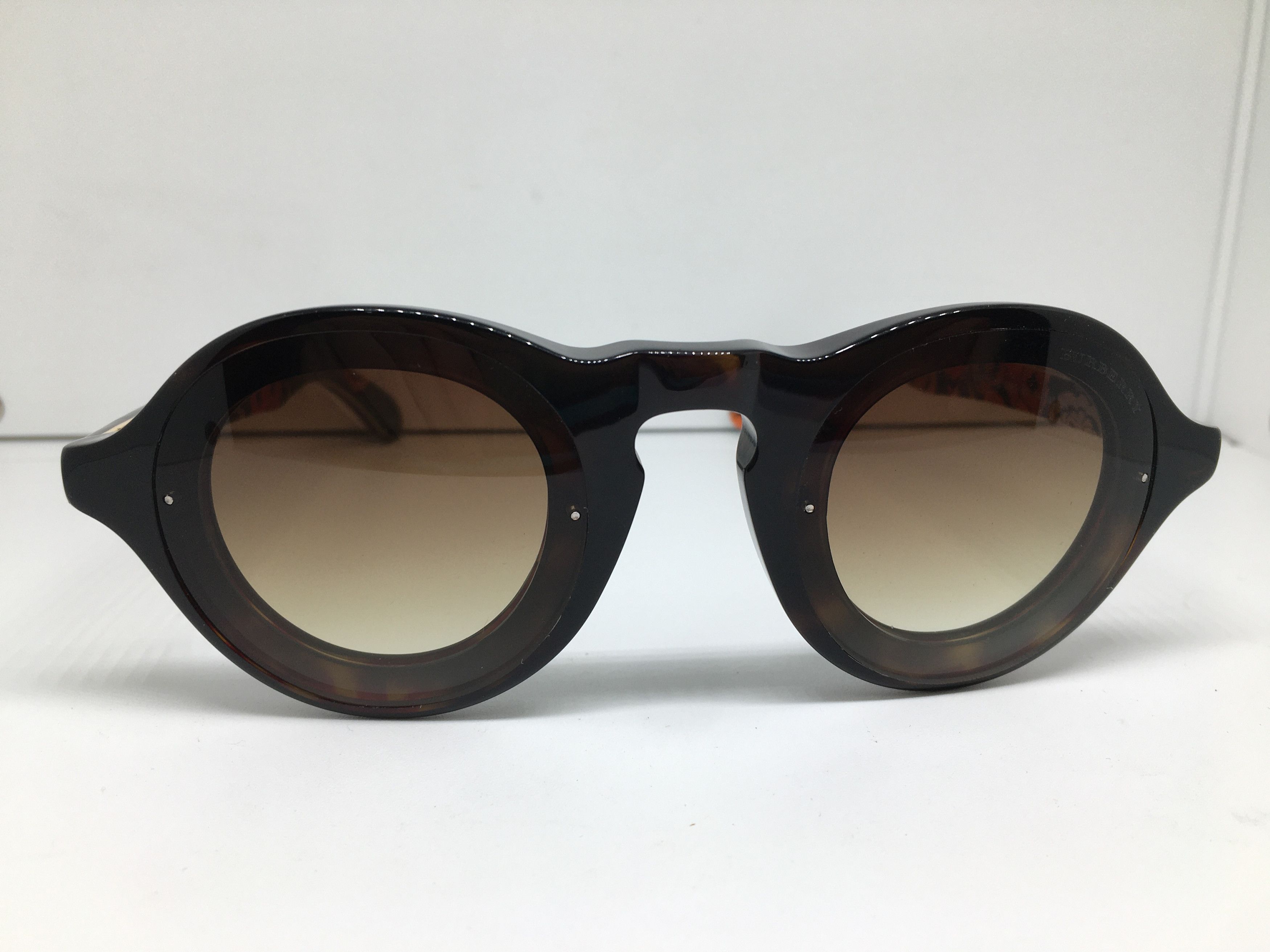 Burberry Handmade Burberry B4215 Keyhole Bridge Sunglasses Frame Size ONE SIZE - 2 Thumbnail