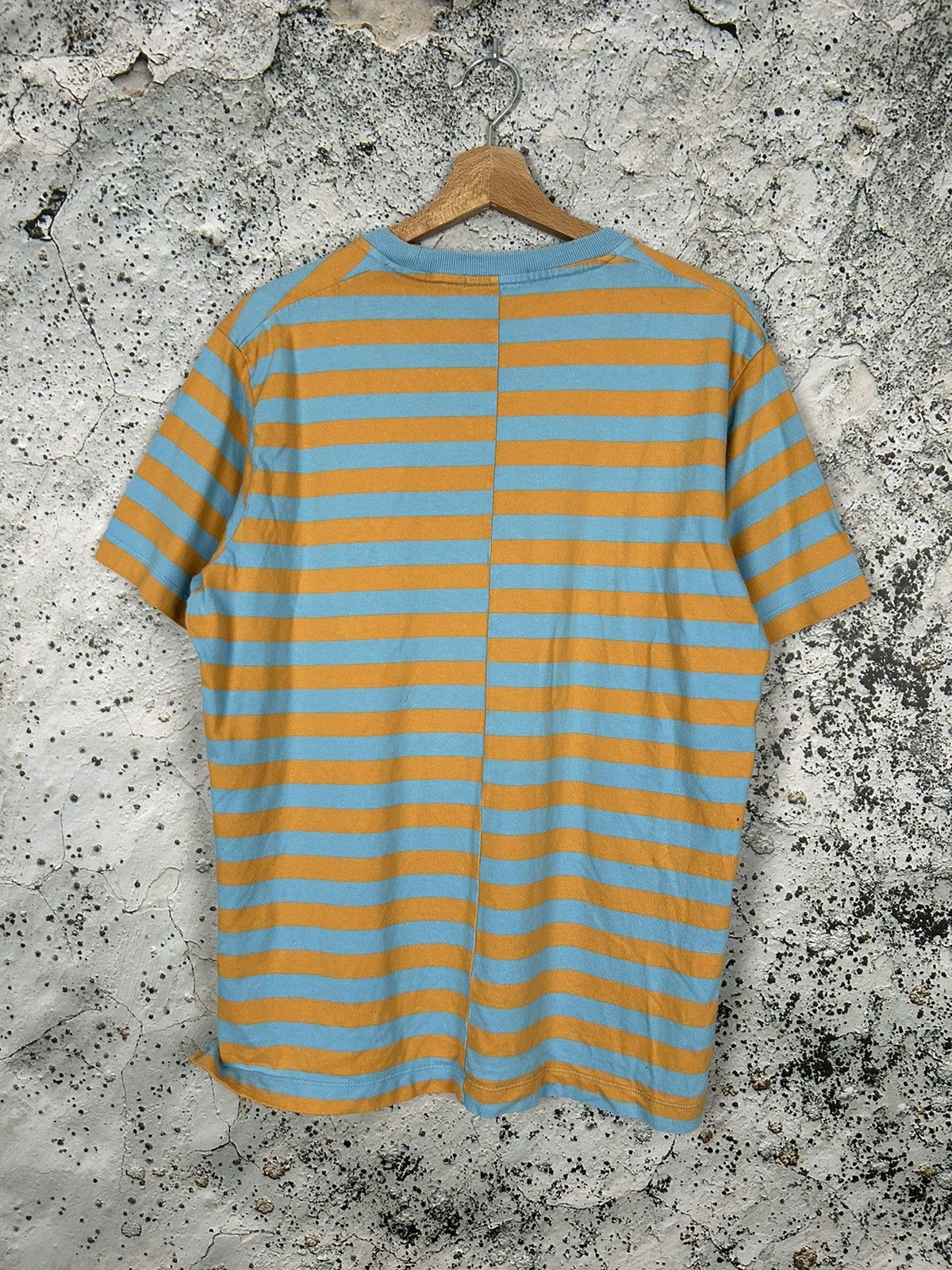 JW Anderson Uniqlo x J.W. Anderson Stripe Tee Streetwear Hype Designer Size US S / EU 44-46 / 1 - 4 Thumbnail