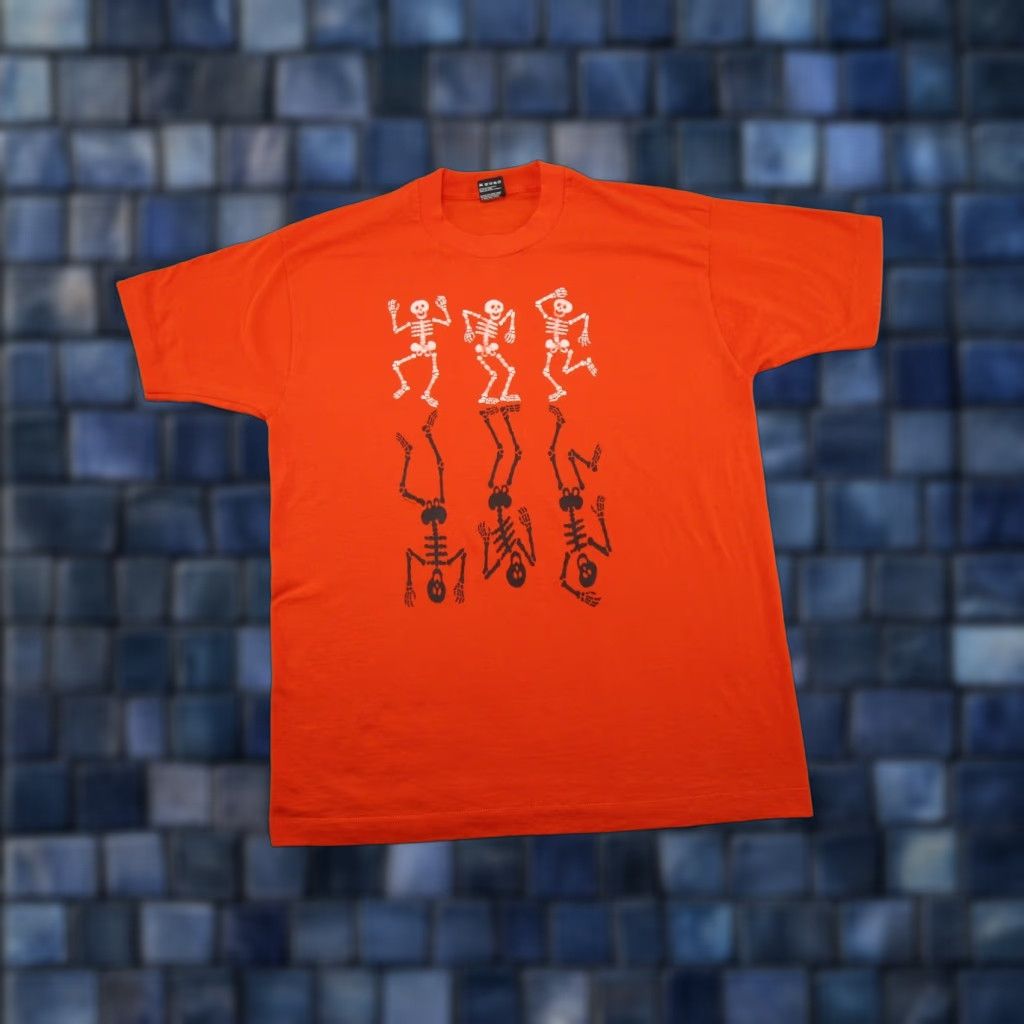 Vintage VINTAGE Screen Stars Halloween 90s Skeletons Shirt Men's XL Orange Size US XL / EU 56 / 4 - 1 Thumbnail