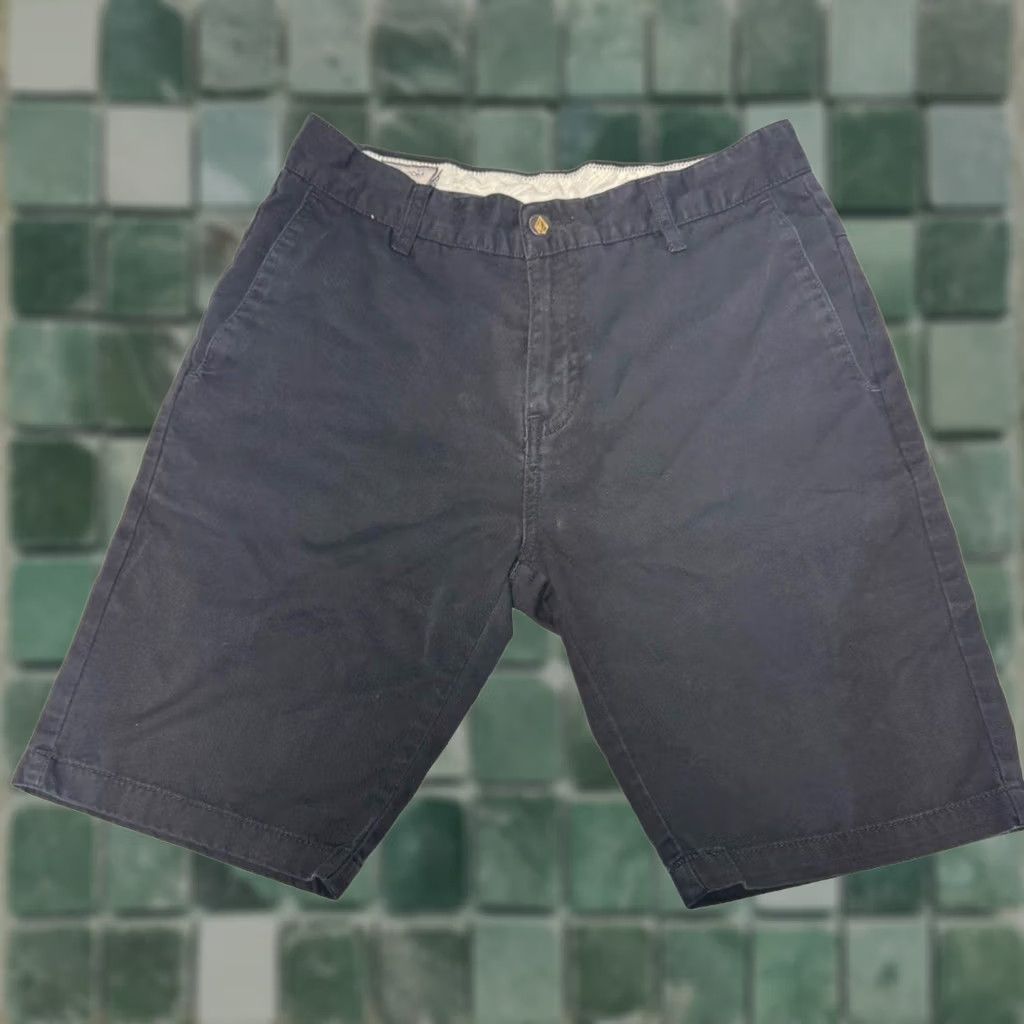 Volcom Volcom Men's Black Chino Shorts 30 10" Size US 30 / EU 46 - 1 Thumbnail
