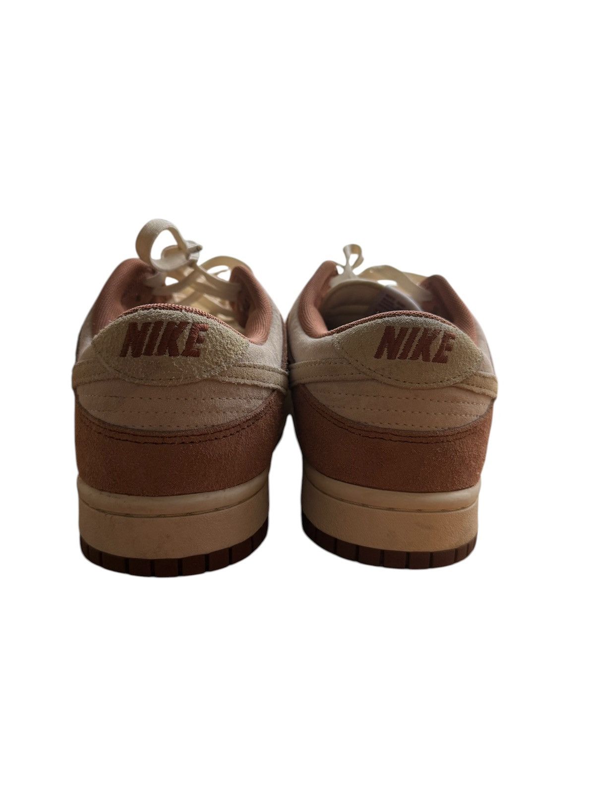 Nike Nike Dunk Low Medium Curry Men's Athletic Sneaker Size US 9.5 / EU 42-43 - 4 Thumbnail