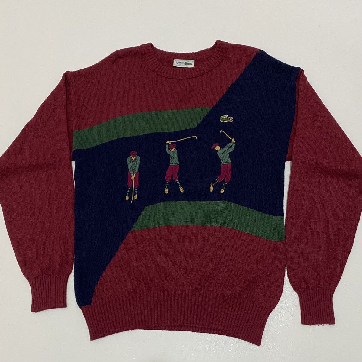 LACOSTE GOLF EMBROIDERED DESIGN