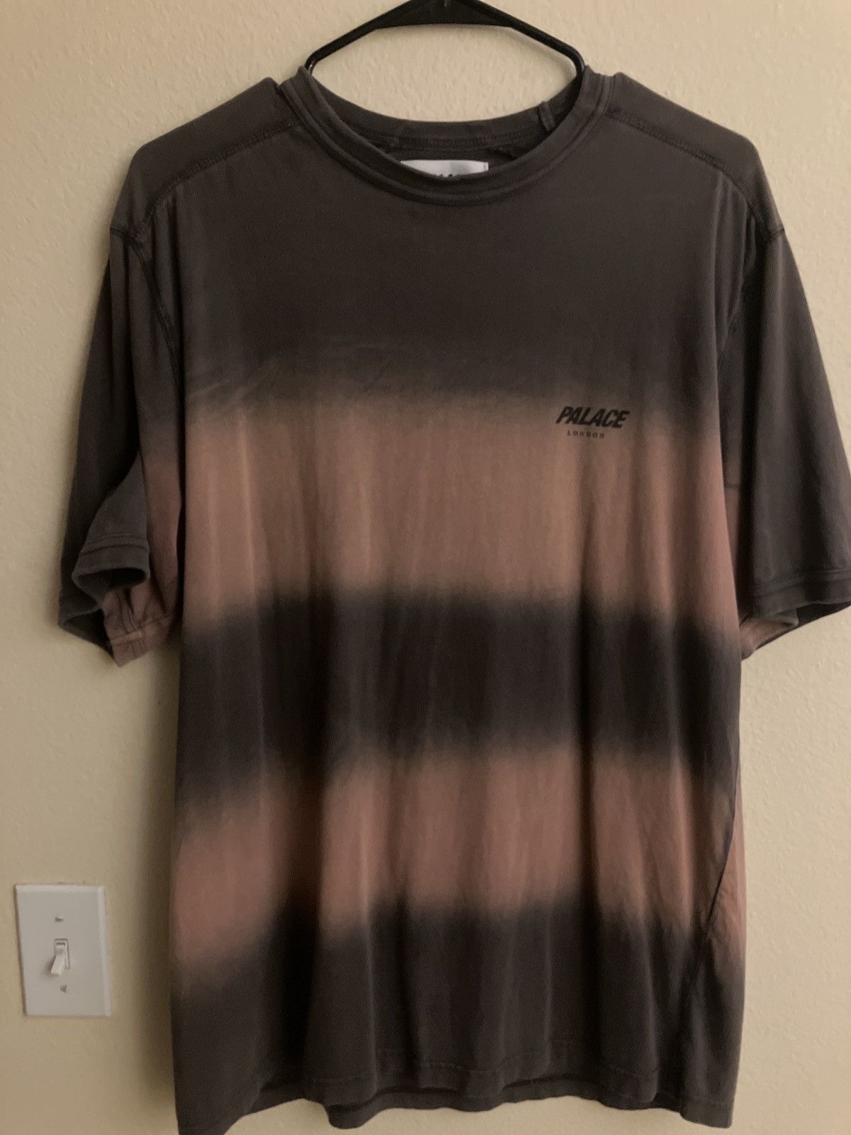 Palace Palace London Black/Red Washed logo tee Large Size US L / EU 52-54 / 3 - 1 Thumbnail