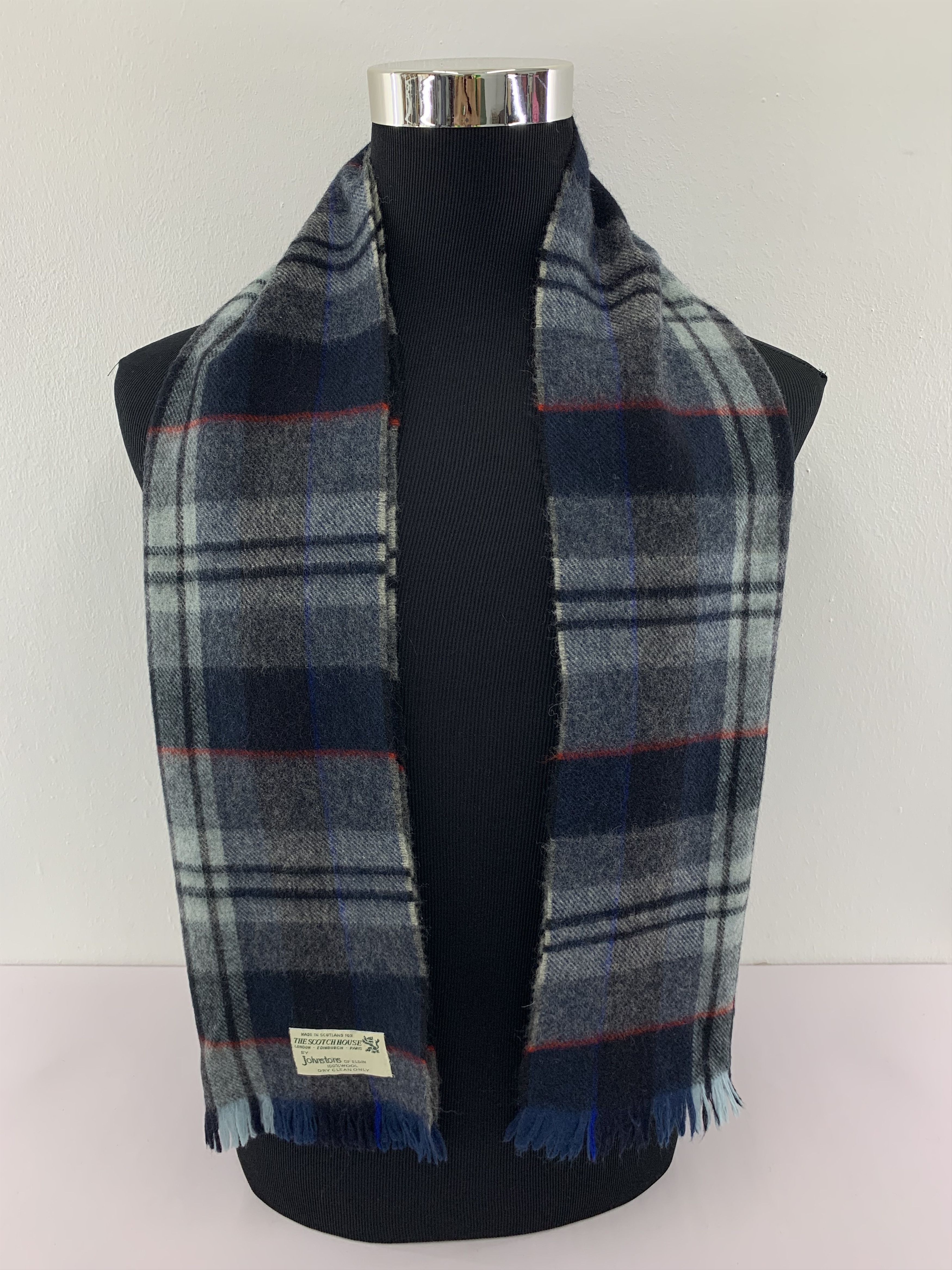 Johnstons Of Elgin Johnstons Of Elgin Scarf Wool Muffler Neck Wrap BL5183 Size ONE SIZE - 1 Thumbnail