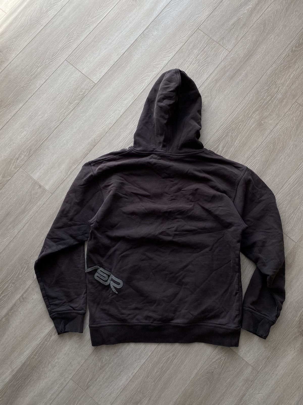 Quiksilver × Vintage Crazy Y2K Quiksilver Cyber Gothic Skater Faded Black Hoodie Size US M / EU 48-50 / 2 - 3 Thumbnail