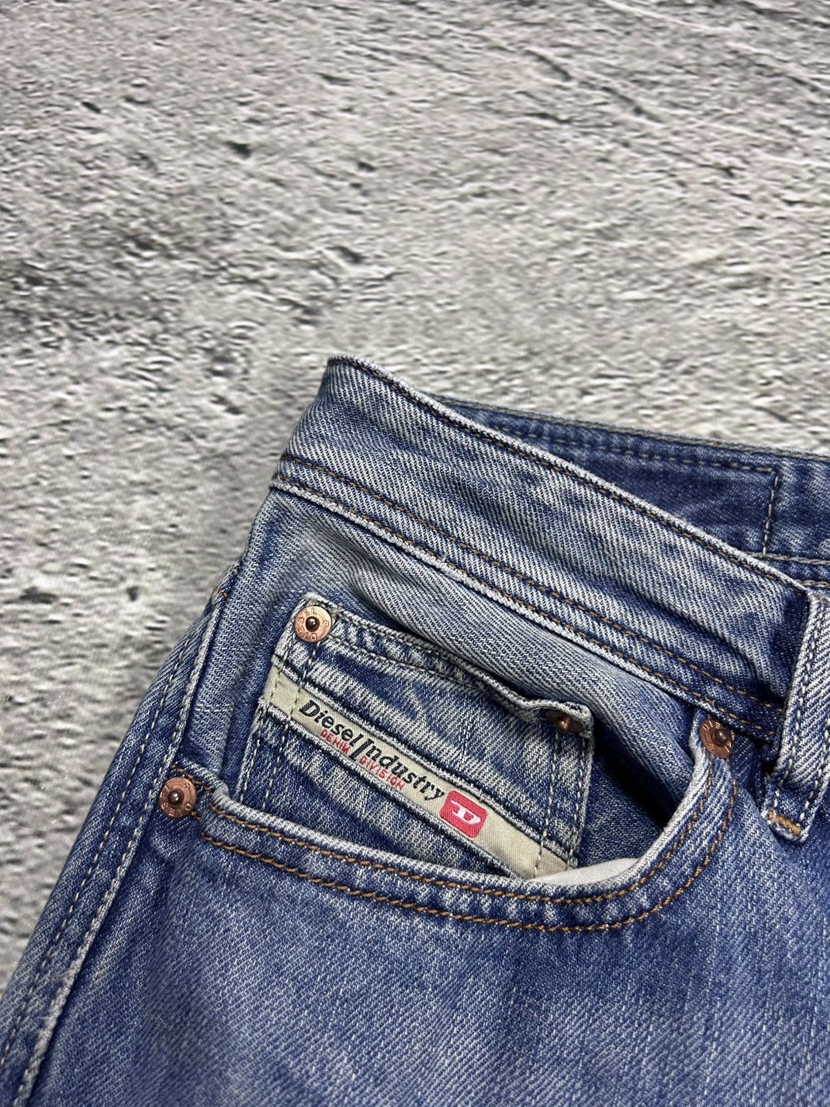 Diesel × Vintage Diesel jeans vintage blue Larkee Y2K navy straight Size US 31 - 6 Thumbnail