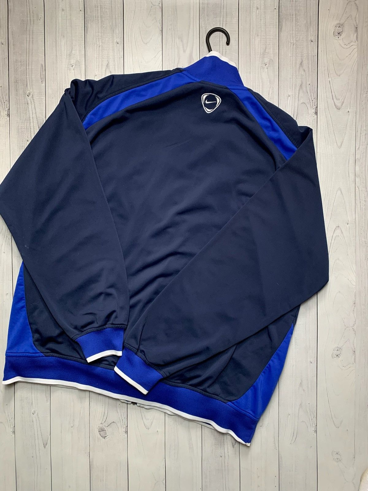 Vintage Vintage Nike Manchester United blue jacket size Xl rare Size US XL / EU 56 / 4 - 3 Thumbnail