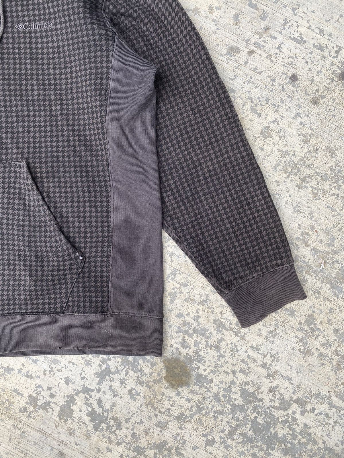 Columbia AW Columbia Houndstooth distressed zip up hoodies Size US XL / EU 56 / 4 - 6 Thumbnail
