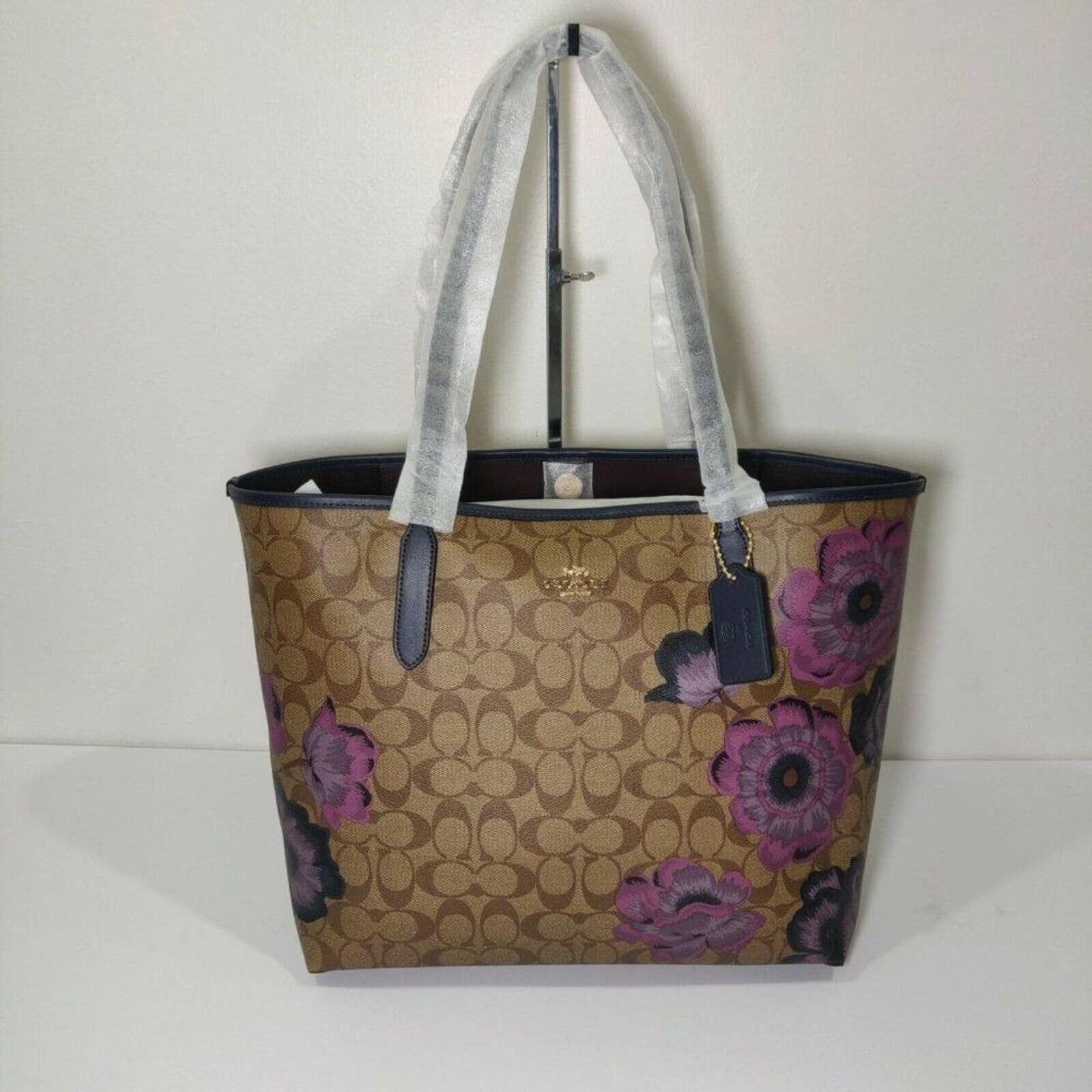image of NWT Coach 5697 City Tote Signature Canvas With Kaffe Fassett in Brown, Women's