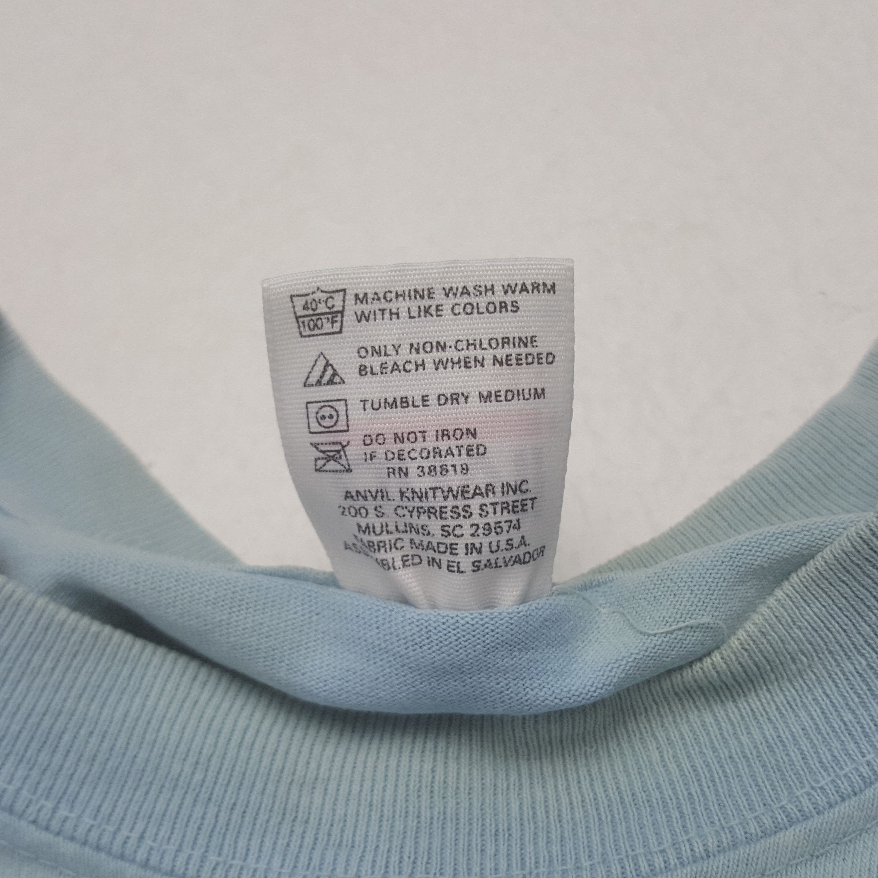 Vintage Vintage Coil Blue Tshirt Size US L / EU 52-54 / 3 - 5 Thumbnail