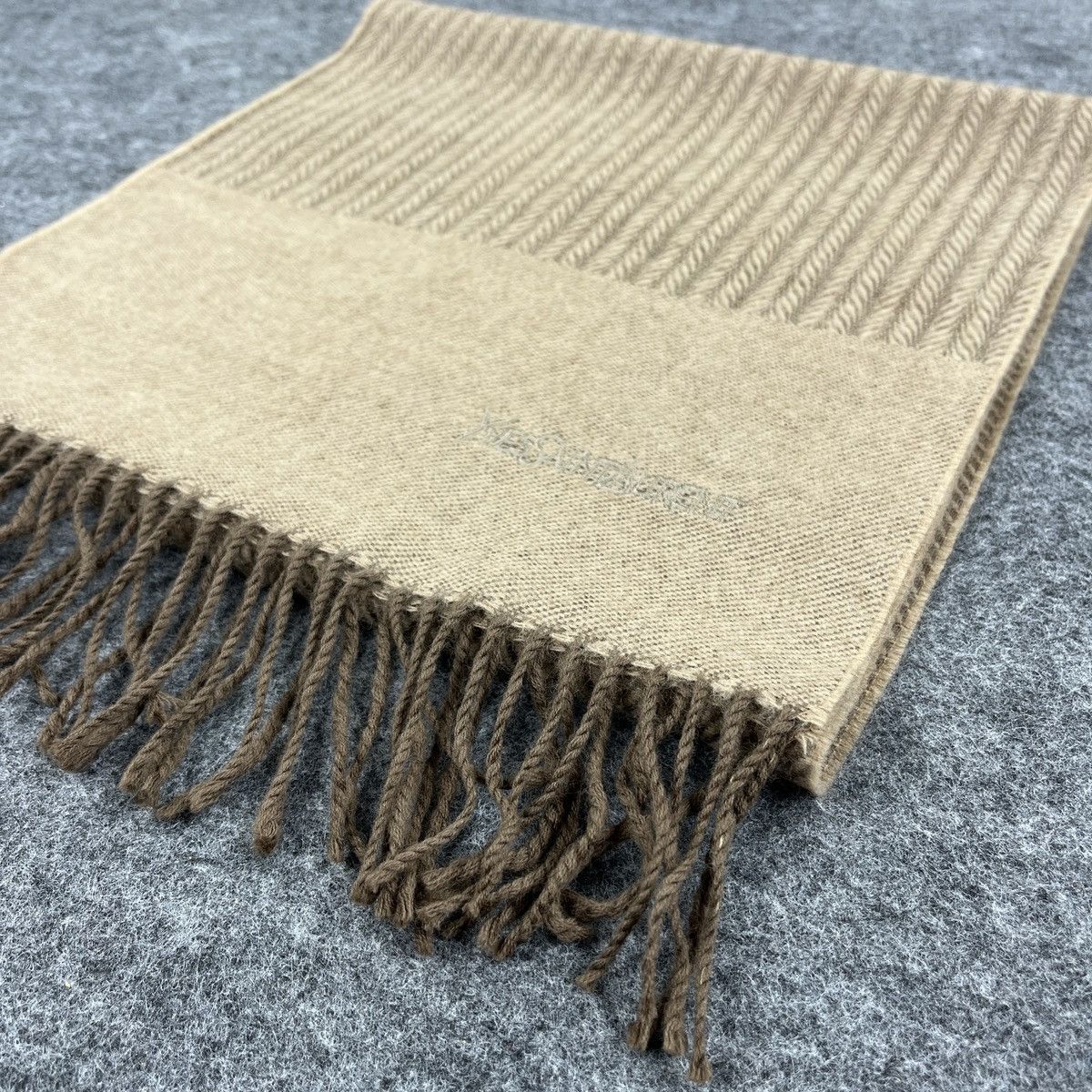 Vintage Yves Saint Laurent Scarf / Muffler / Neckwear T1013 Size ONE SIZE - 5 Thumbnail
