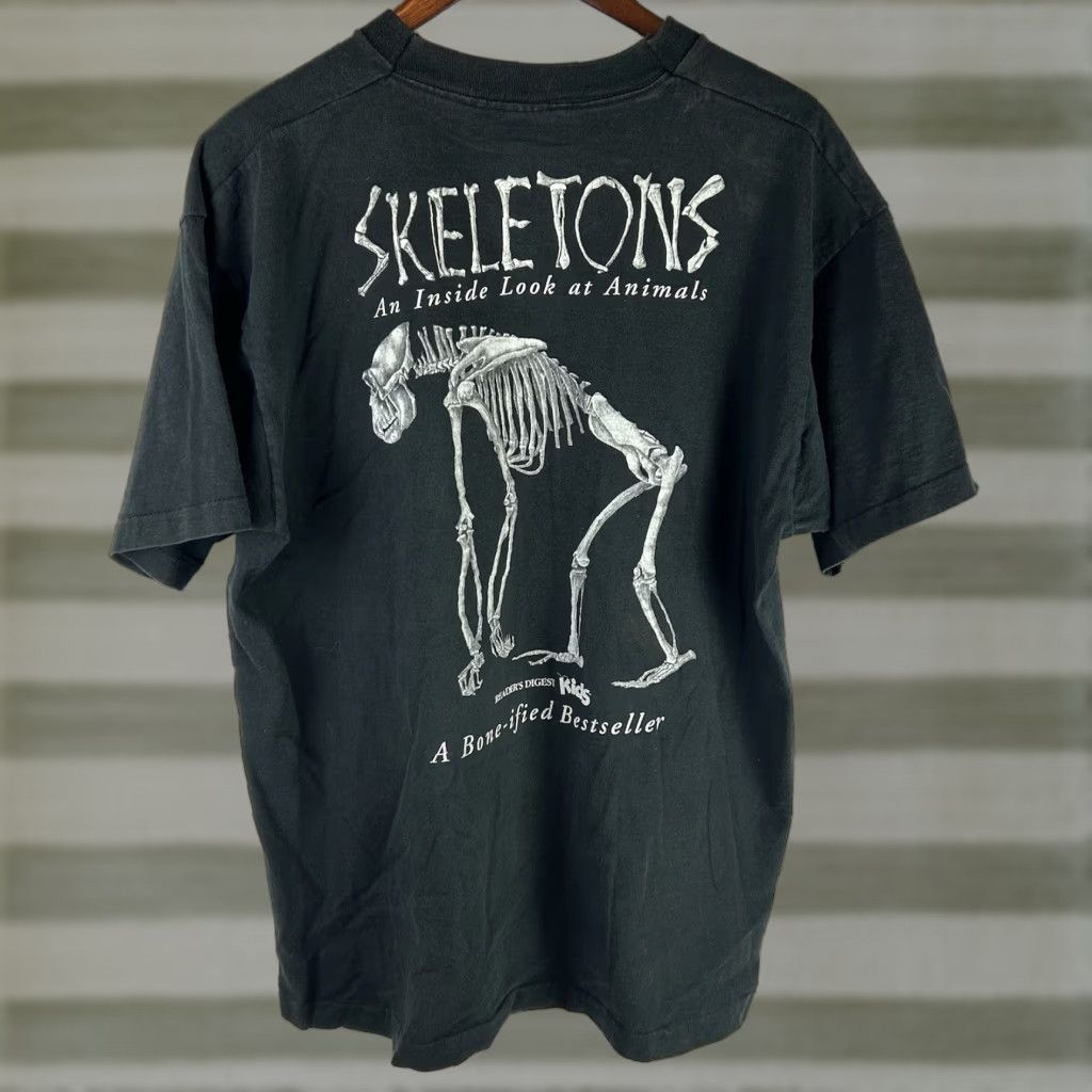 Vintage VINTAGE Readers Digest Skeletons Inside Look At Animals Shirt XL Black Short Sleeve Men's T-Shirt Halloween? Size US XL / EU 56 / 4 - 1 Thumbnail
