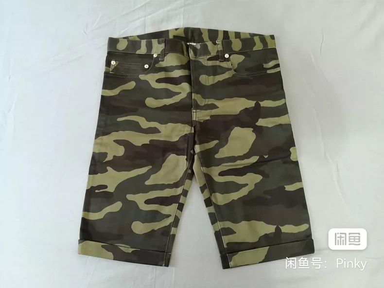Dior Dior Shorts 2504-Nextarrow Size US 30 / EU 46 - 1 Thumbnail