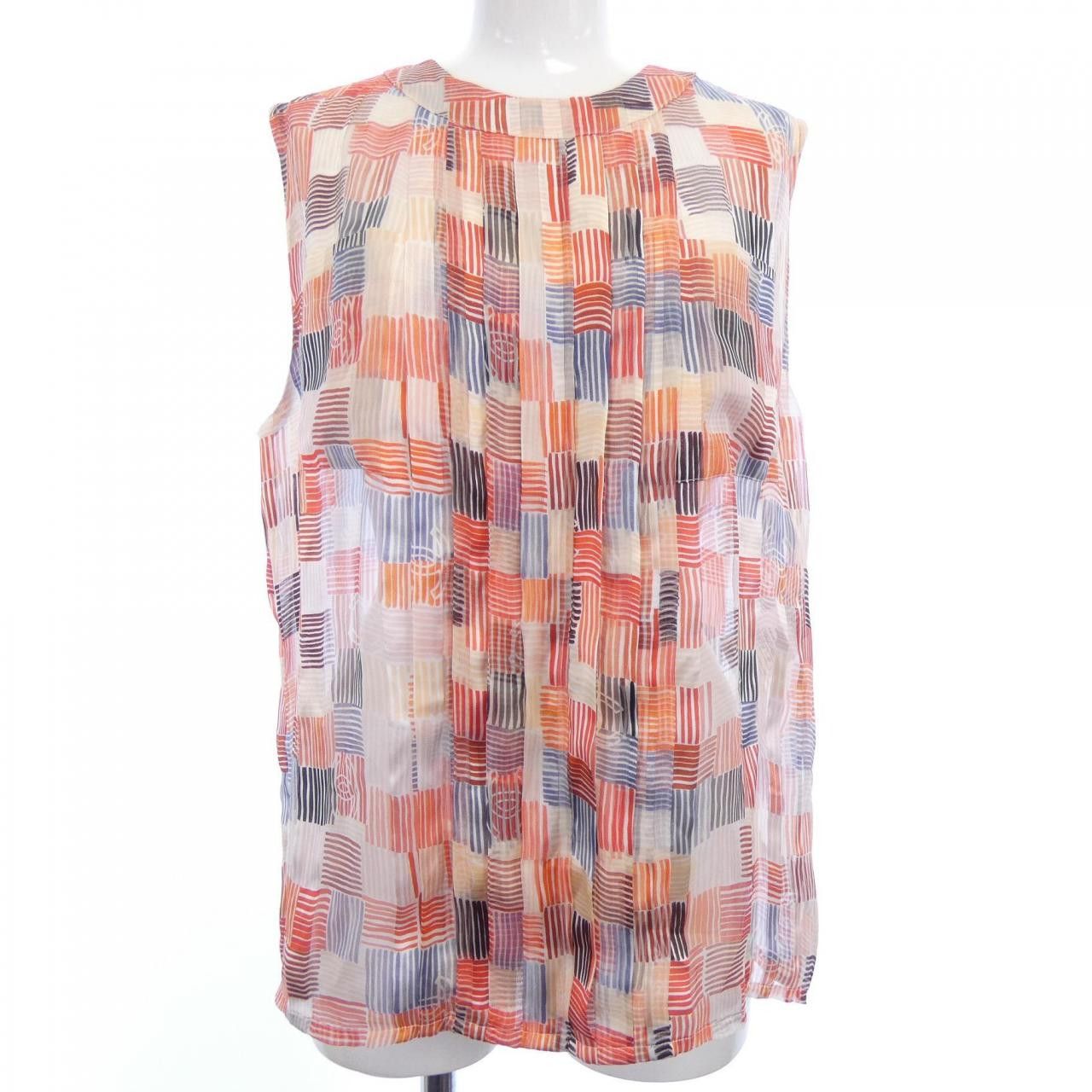 Chanel Chanel Chanel P56042V42201 Silk Top Textile Tops P56042V42201 DUTY FREE for USA Size ONE SIZE - 1 Thumbnail