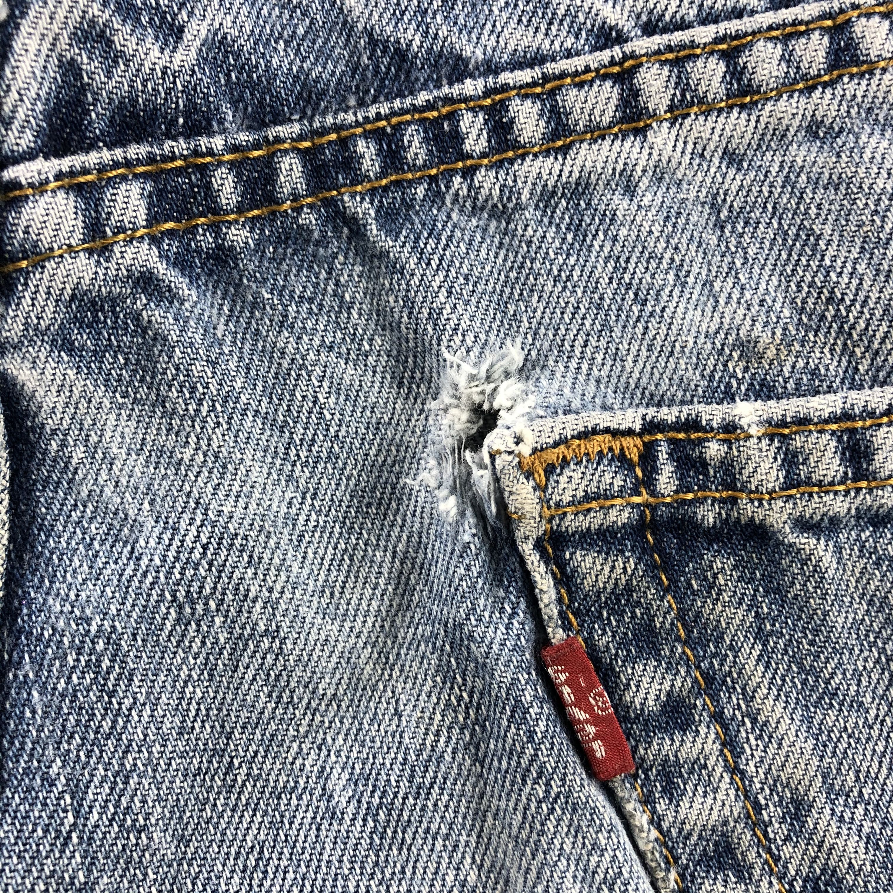 Levi's Vintage Levi's 505 Jeans Distress Regular Fit Denim KJ967 Size US 34 / EU 50 - 9 Thumbnail