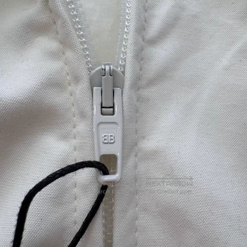 Balenciaga Balenciaga White Racing Logo Embroidered Zip Up Windbreake Size US XS / EU 42 / 0 - 3 Thumbnail