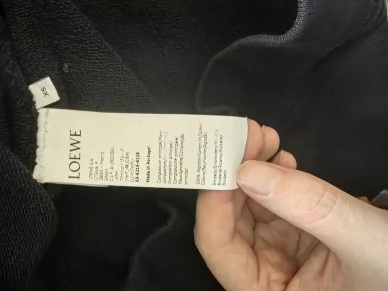 Loewe loewe oversized black hoodie with graffiti design-2507 Size US XS / EU 42 / 0 - 4 Thumbnail