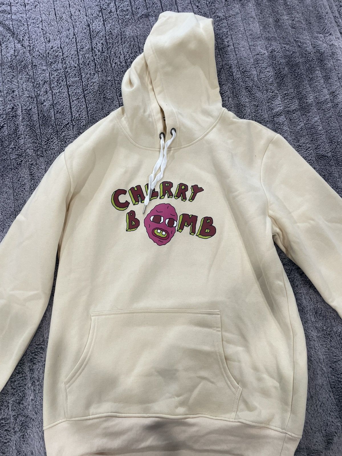Tyler The Creator × Vintage Cherry Bomb Hoodie Cream Large Size US L / EU 52-54 / 3 - 2 Thumbnail