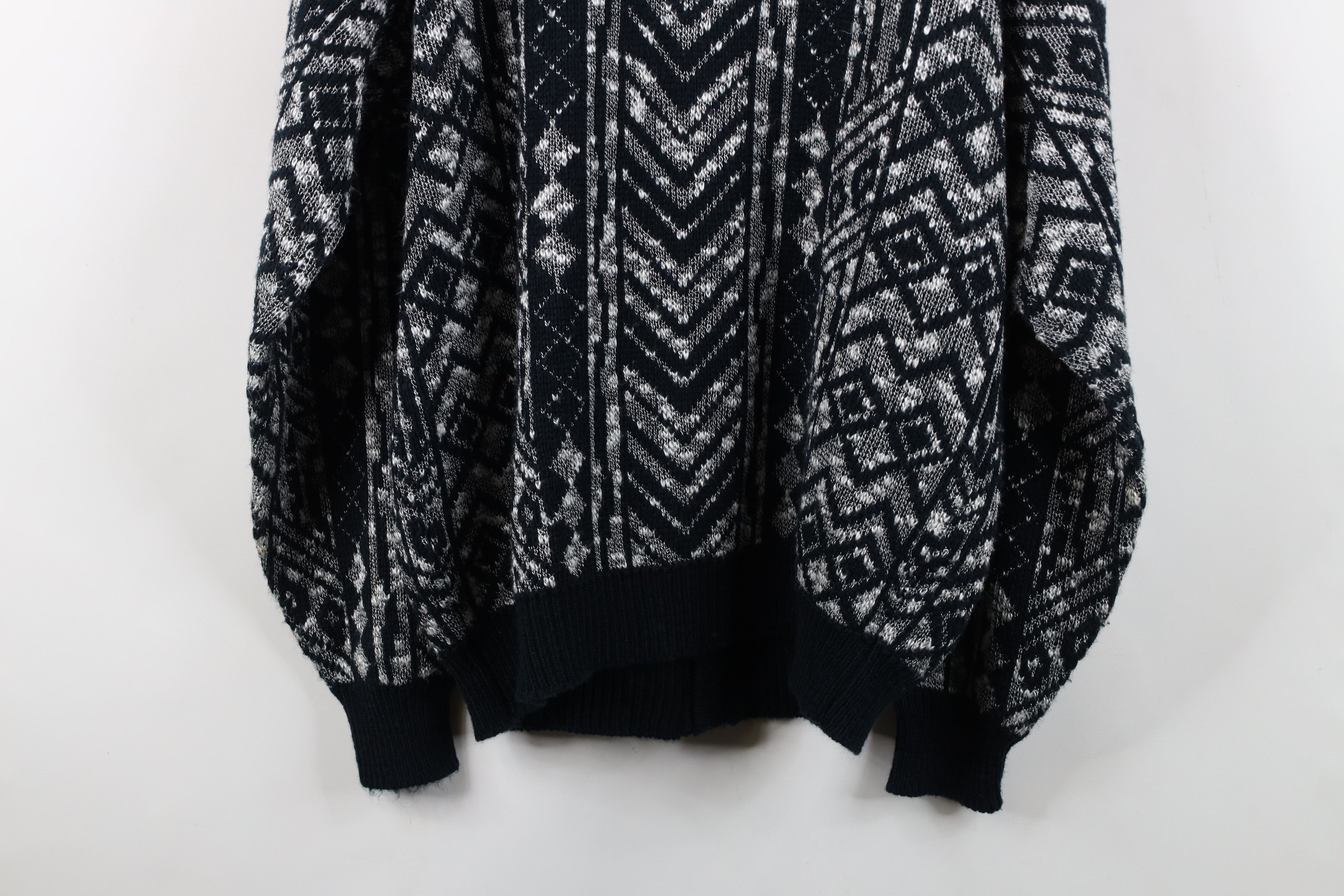 Vintage Vintage 90s Streetwear Geometric Knit Cardigan Sweater Size US L / EU 52-54 / 3 - 10 Thumbnail
