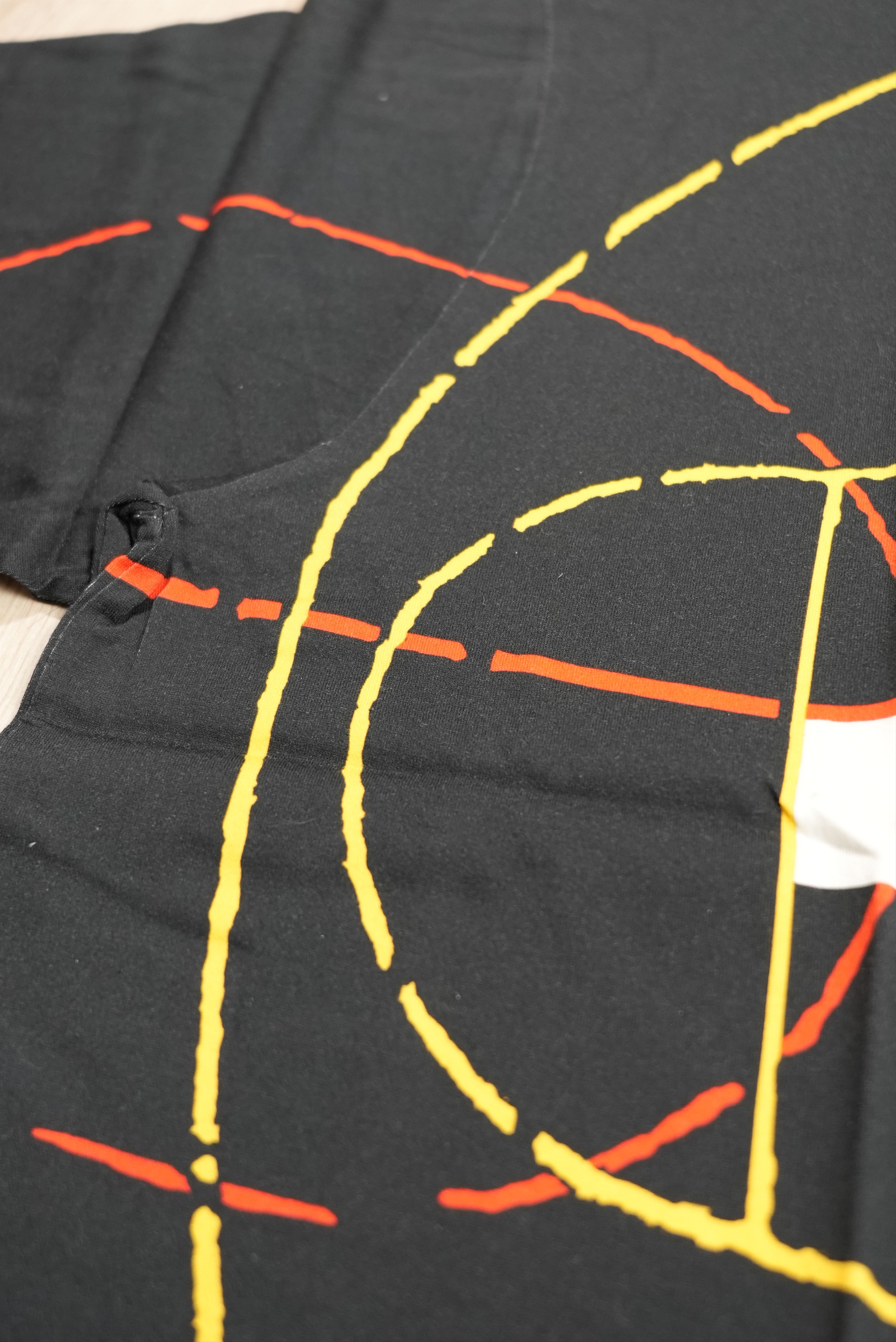 Givenchy Givenchy Basketball court Tisci Era archive tee abstract Size US XL / EU 56 / 4 - 4 Thumbnail