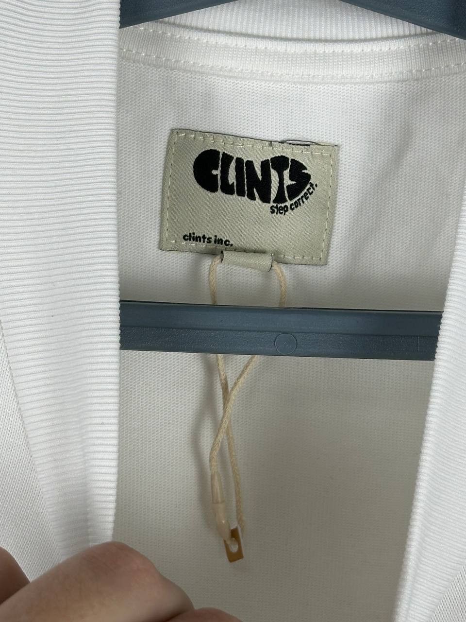 Clints × Japanese Brand Clints Co White NBA Style Logo T Shirt Size US S / EU 44-46 / 1 - 8 Thumbnail