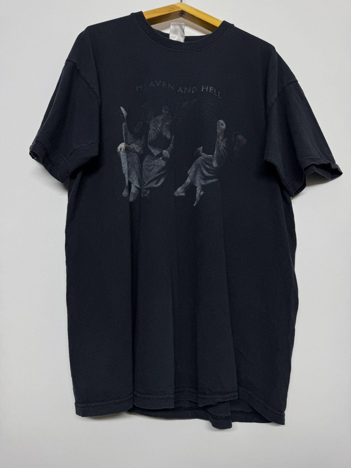 Fruit Of The Loom Vintage 2007 Heaven and Hell Black Sabbath Rock Band T-shirt Size US L / EU 52-54 / 3 - 9 Thumbnail