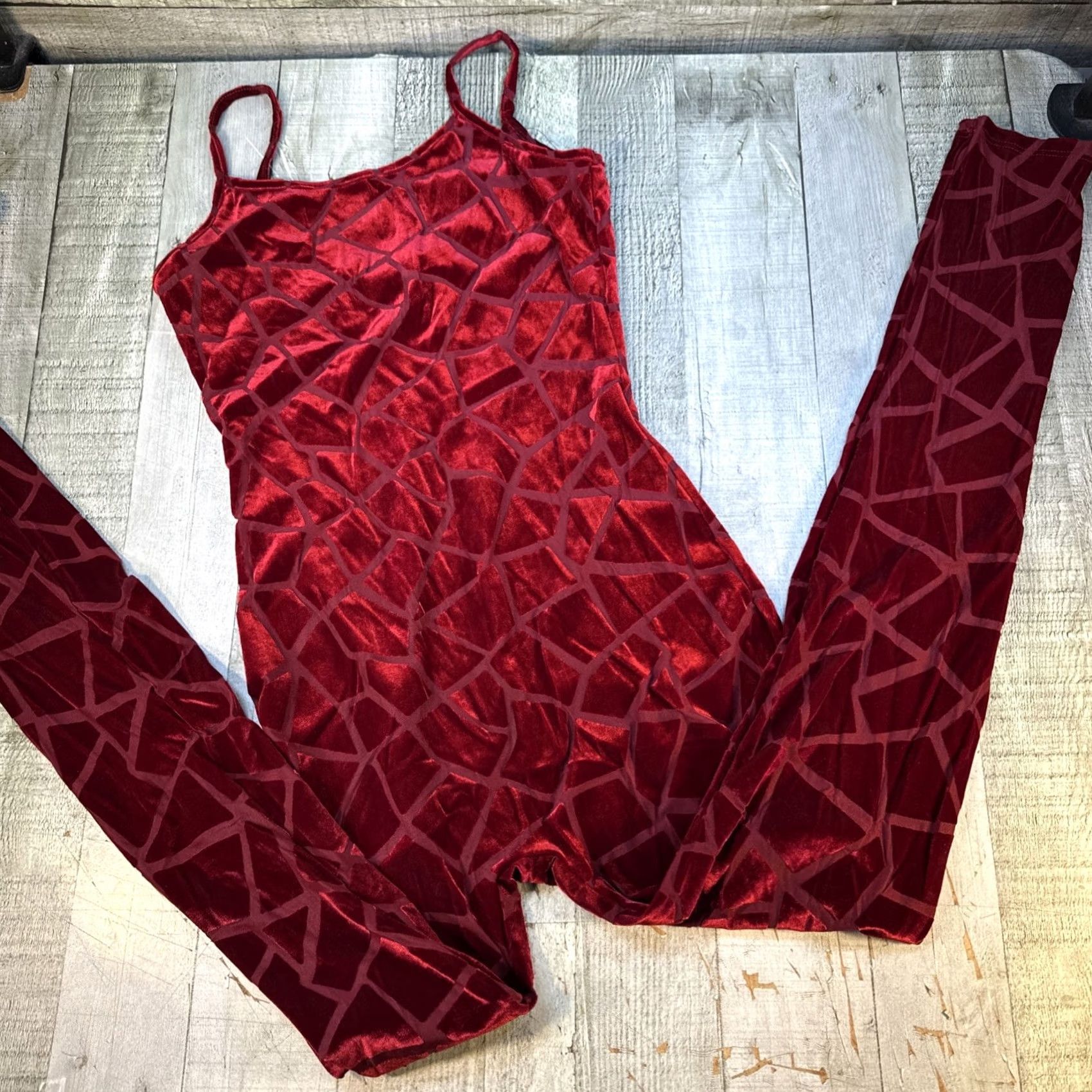 Velvet VINTAGE Red Velvet Jumpsuit Women S Velvet Geometric Wide-Leg LA Jumpsuit Womens XS? Size 28" / US 6 / IT 42 - 2 Thumbnail