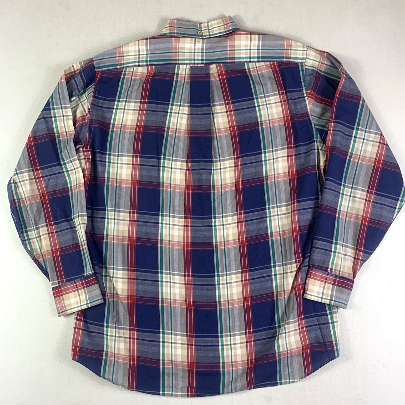 Vintage VINTAGE The Fox Collection Preppy Plaid Button-Front Shirt L Mens 1980s Multi Plaid Oxford Short Sleeve Size US L / EU 52-54 / 3 - 5 Thumbnail