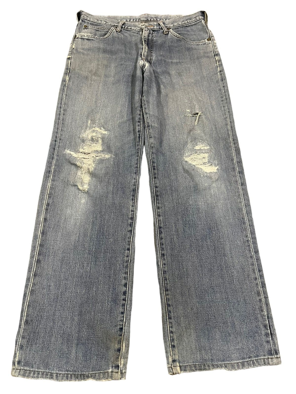 Wrangler Vintage Wrangler Classic Blue Wash Distressed Baggy Jeans Size US 32 / EU 48 - 1 Thumbnail