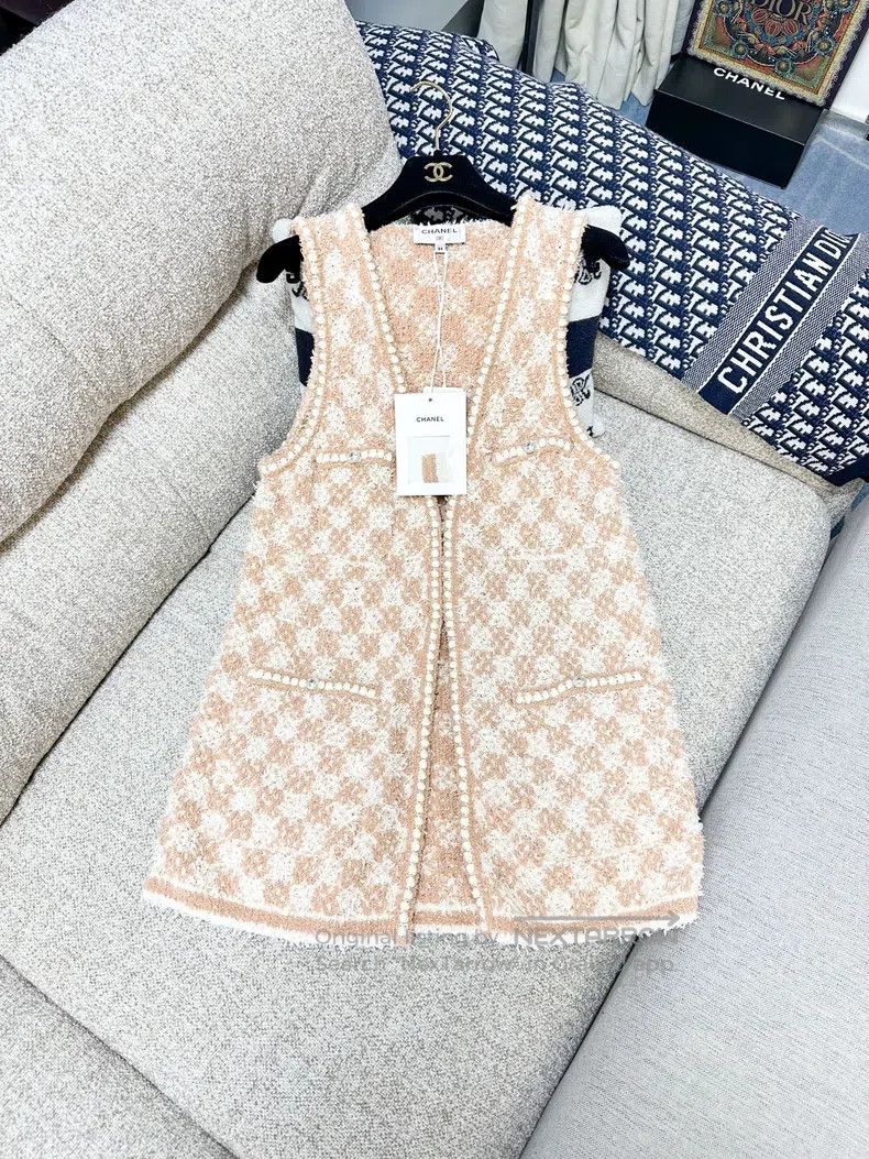 Chanel Chanel White plaid diamond buckle vest Size XXS / US 00 / IT 34 - 2 Thumbnail