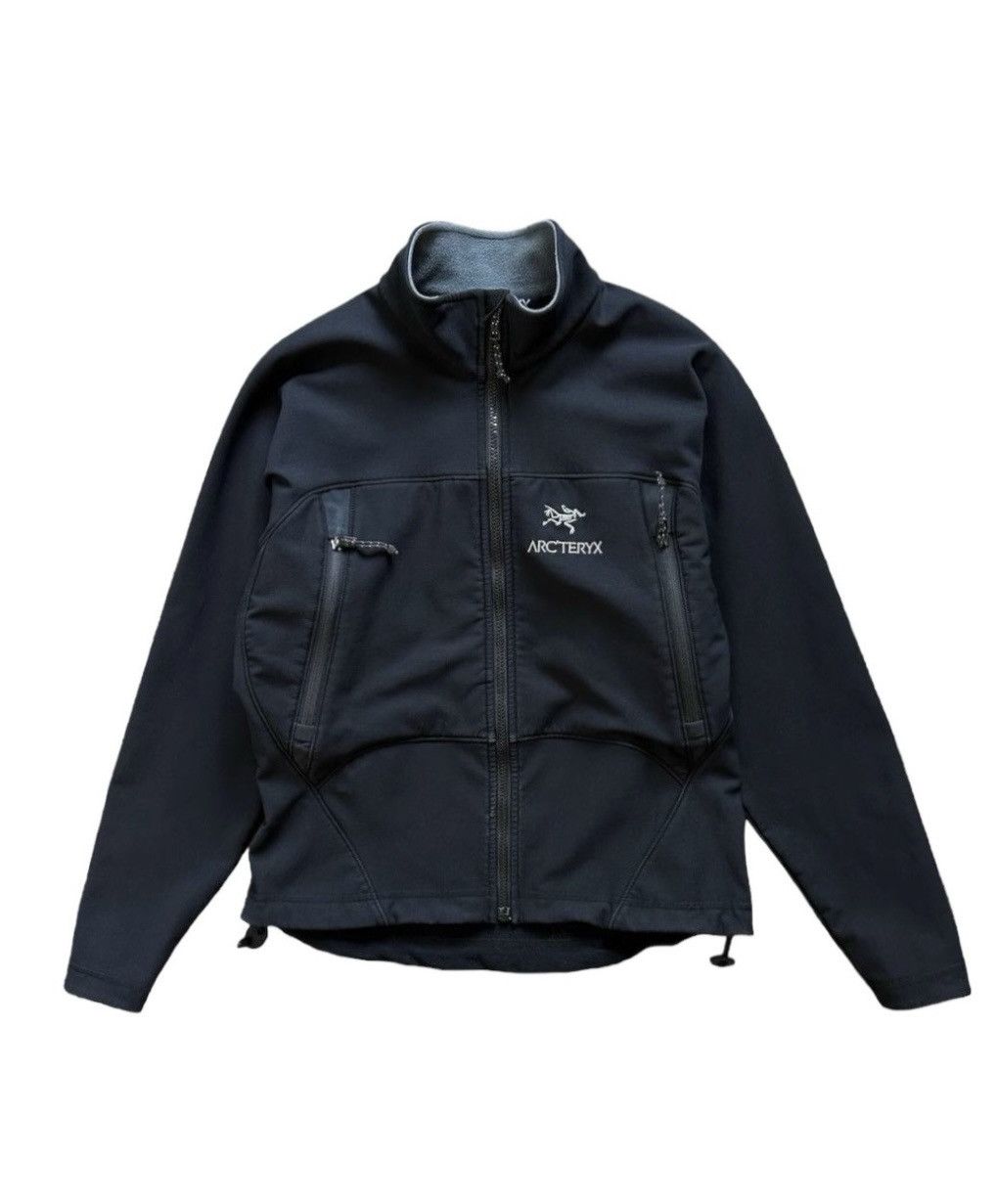 image of Arcteryx x Vintage Arc’Teryx Gamma Sv Soft Shell Jacket in Black, Women's (Size Medium)