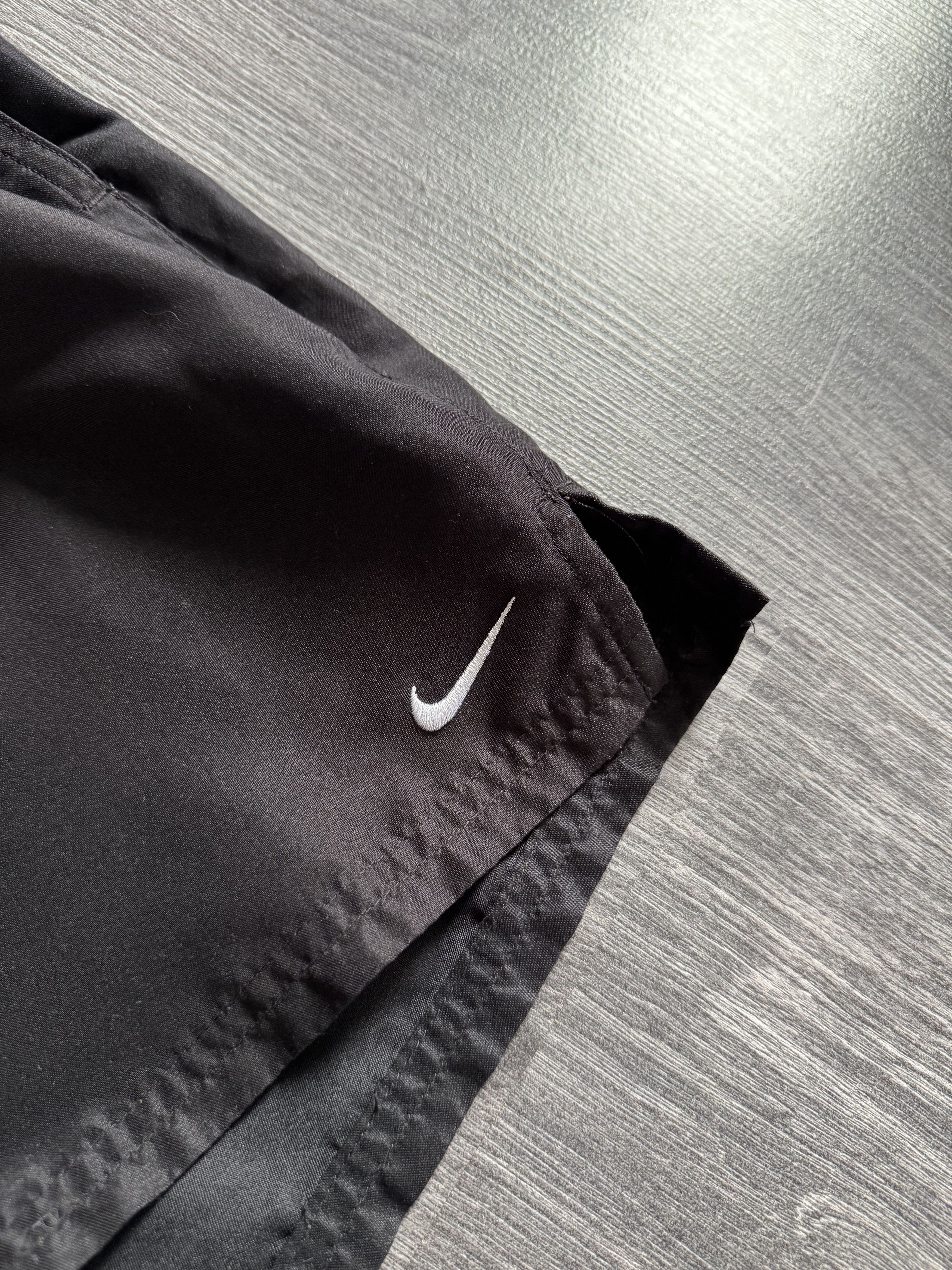 Nike Nike black shorts streetwear swoosh casual y2k size L Size US 34 / EU 50 - 4 Thumbnail
