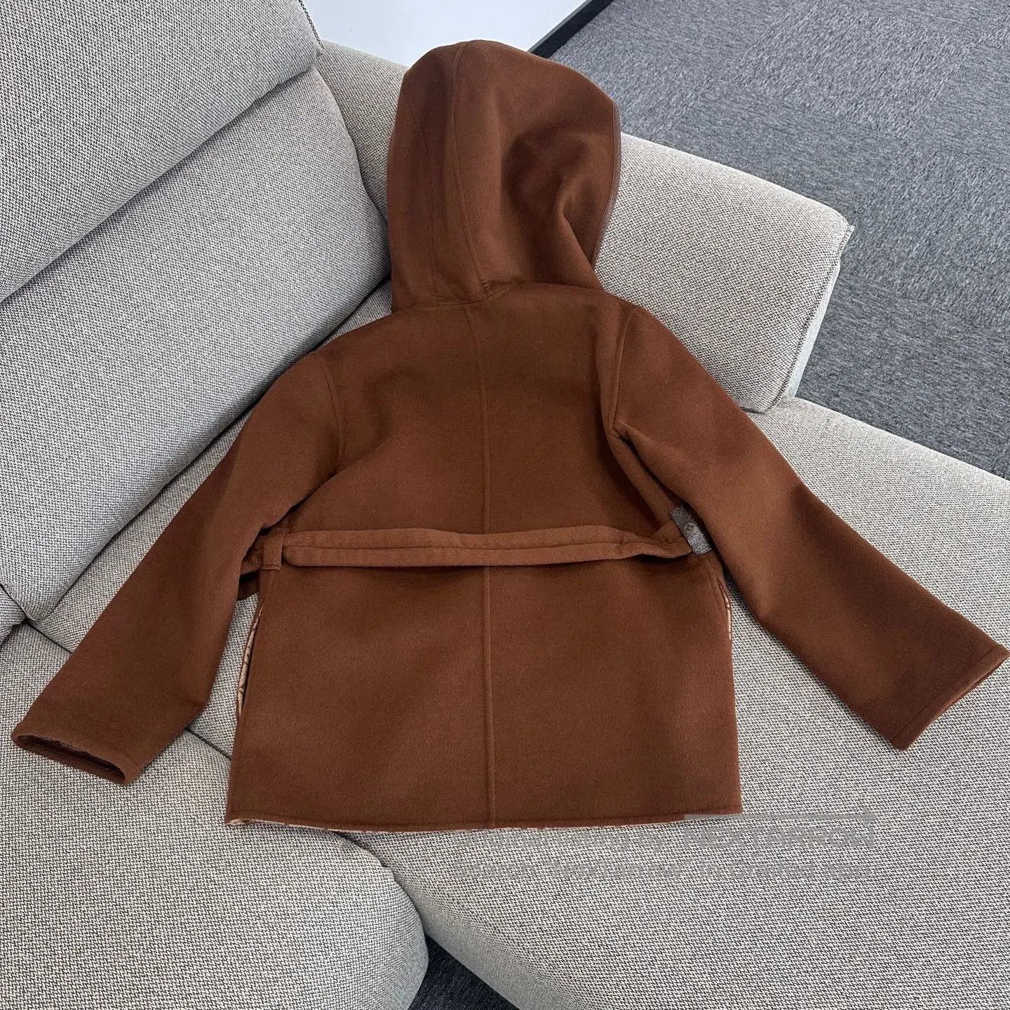 Louis Vuitton Louis Vuitton FW24 Wrap Belted Cashmere Coat. Size US S / EU 44-46 / 1 - 2 Thumbnail