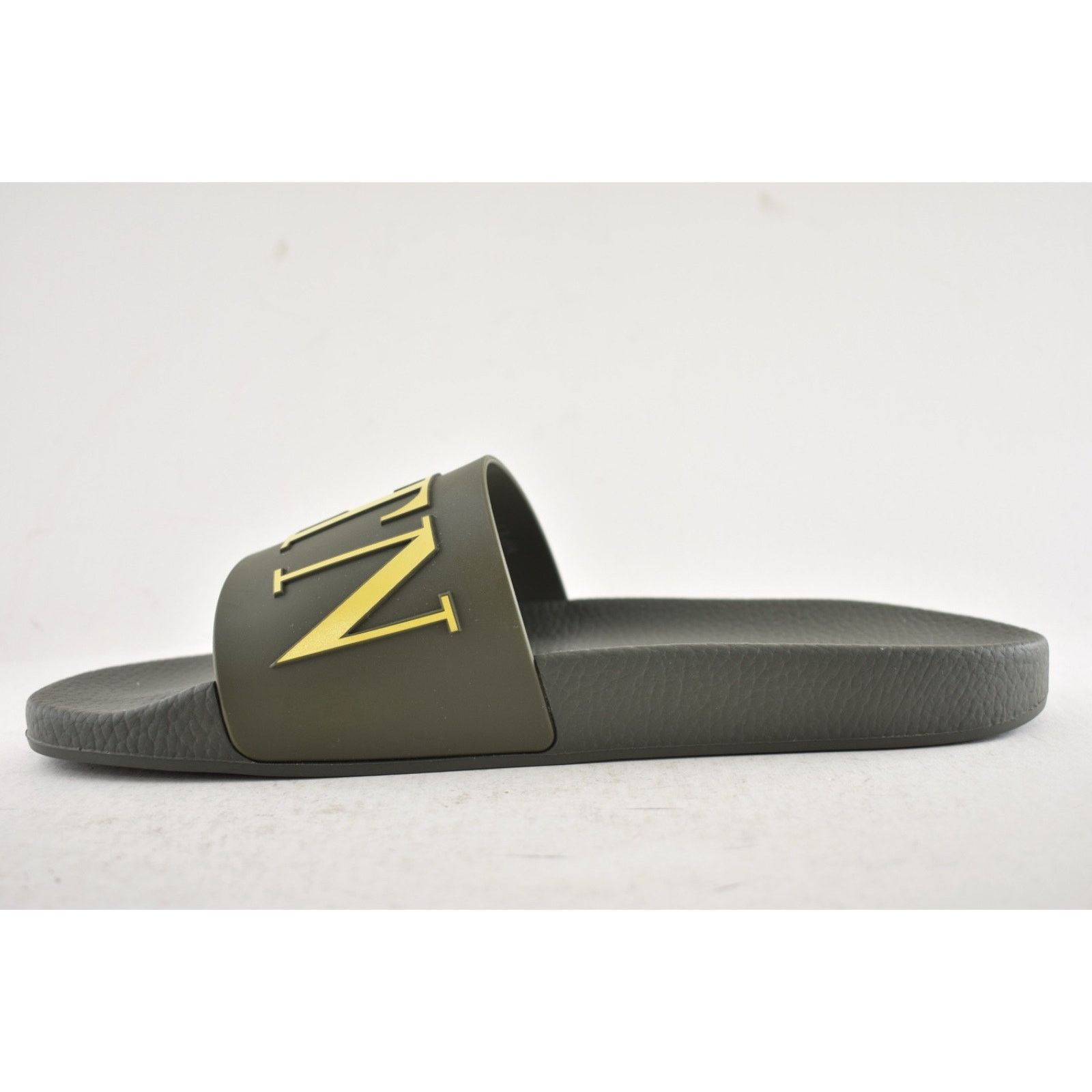 Valentino Valentino Garavani VLTN Green Yellow Rubber Pool Slide 44 11 Size US 11 / EU 44 - 8 Thumbnail