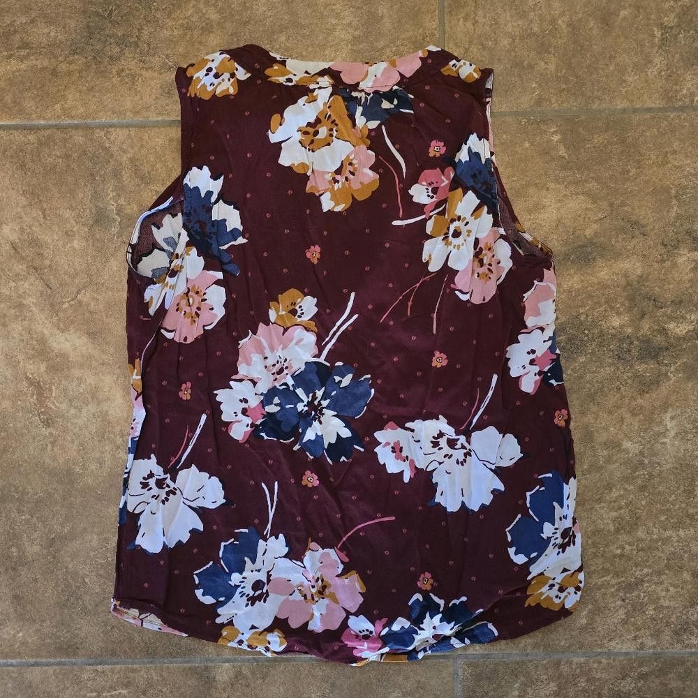 Old Navy Multicolored Floral ON Vneck Tank Size S / US 4 / IT 40 - 2 Thumbnail