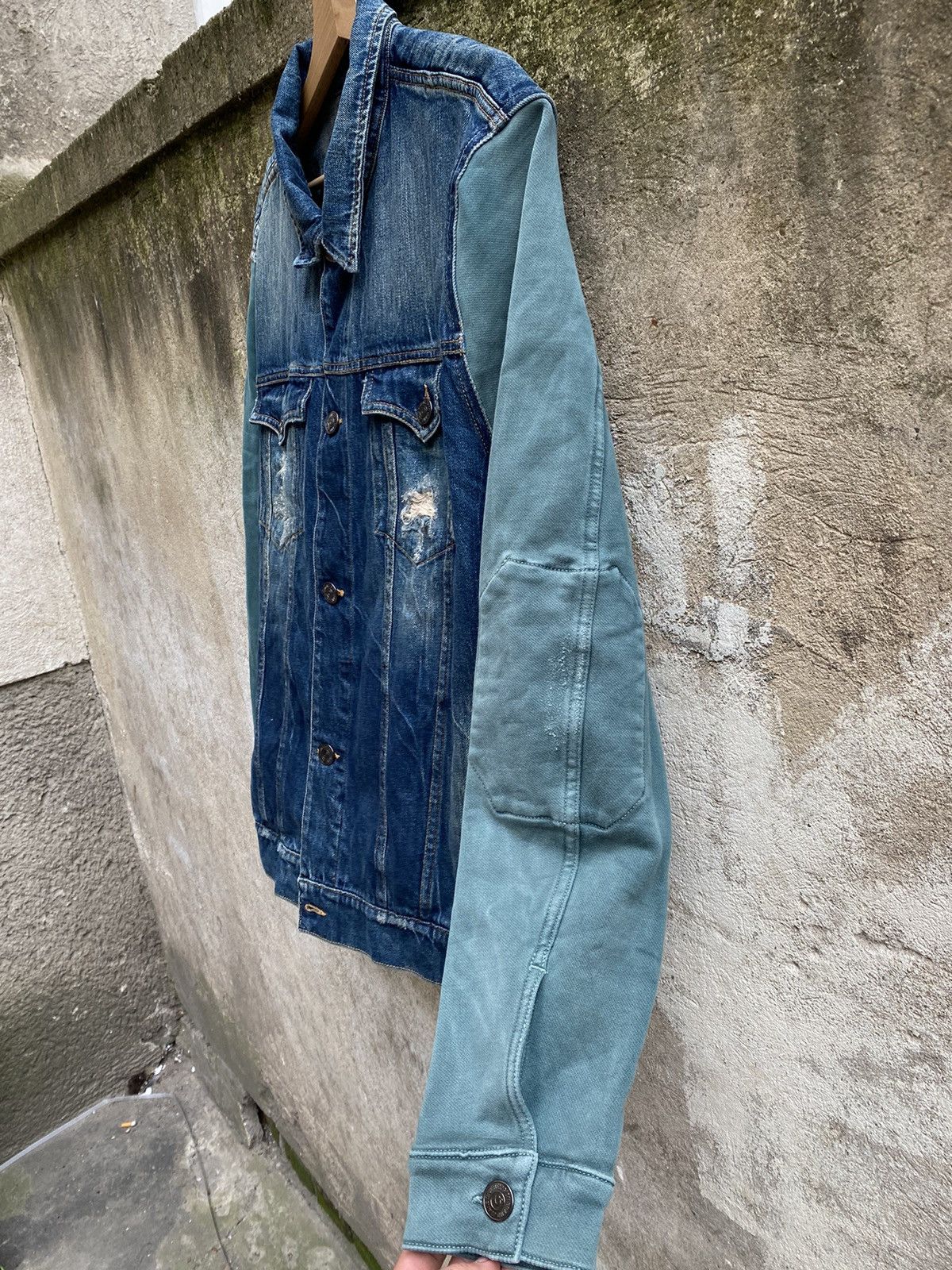 Japanese Brand × True Religion New With Tags True Religion Distressed Denim Y2K Jacket Size US XL / EU 56 / 4 - 5 Thumbnail