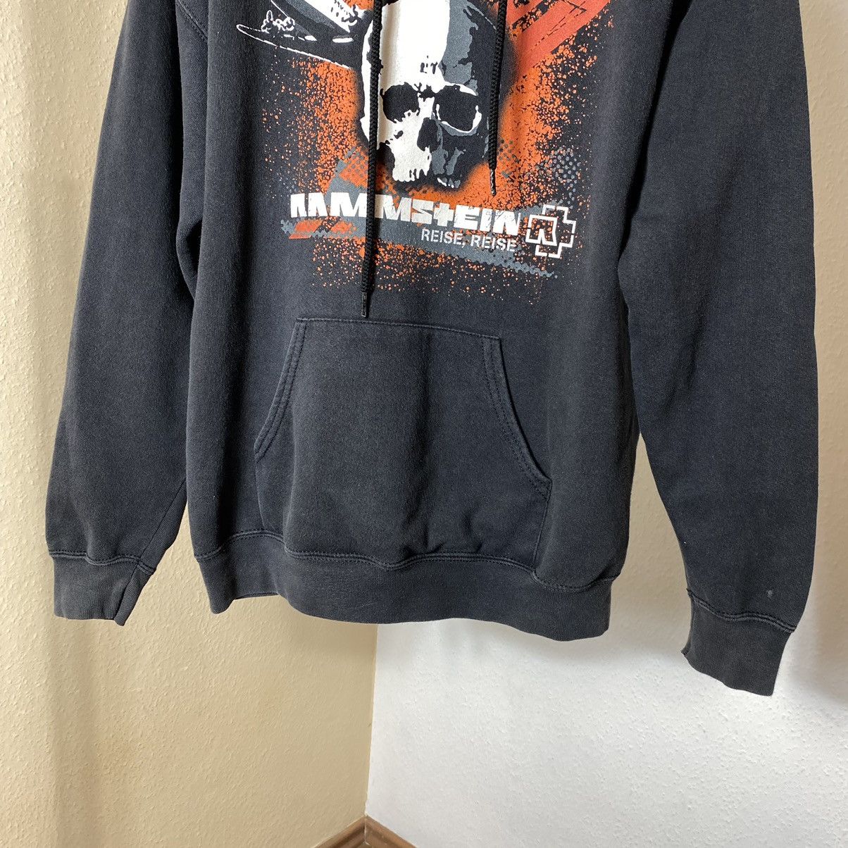 Vintage Vintage 2004 Rammstein Reise Hoodie Sweatshirt Skull Rare Size US M / EU 48-50 / 2 - 4 Thumbnail