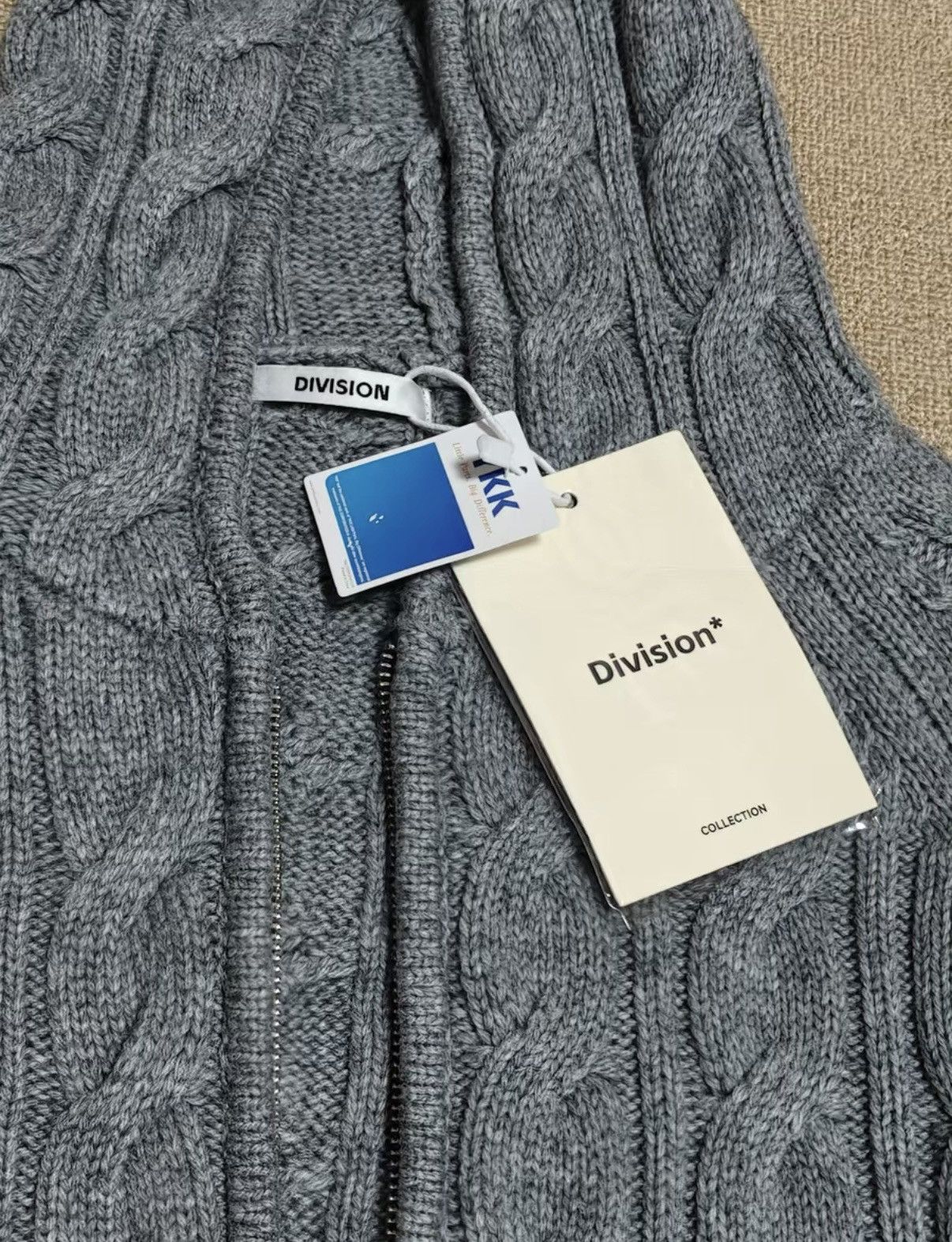 (di)vision DivisionStore 24AW Cable Knit Wool-Blend Hooded Cardigan Size US M / EU 48-50 / 2 - 3 Thumbnail
