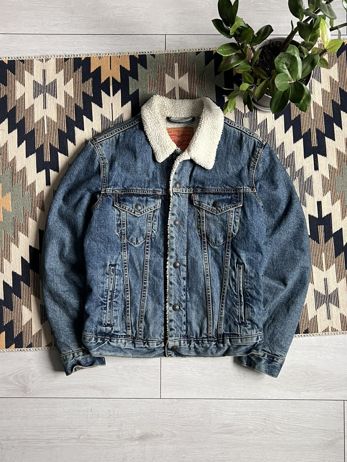 Levi's Vintage Levi’s Sherpa Denim Jacket Size US S / EU 44-46 / 1 - 1 Thumbnail