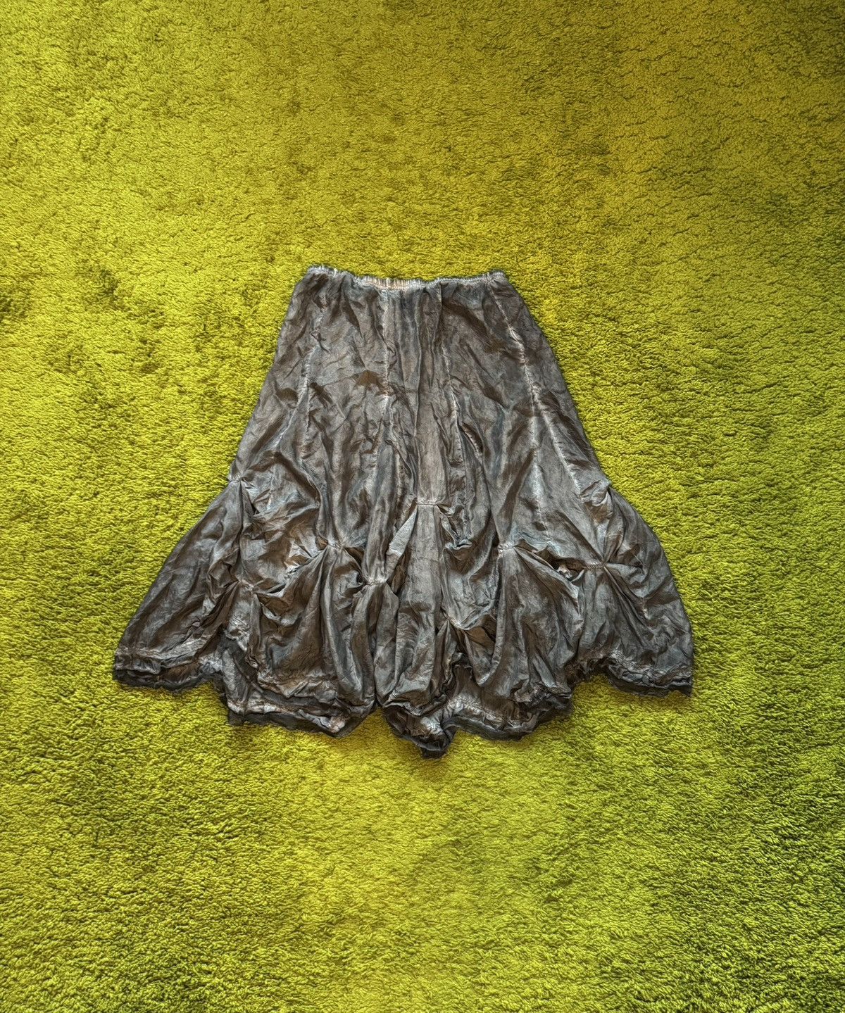 If Six Was Nine Nile avant Garde 100% silk graphite grey wide skirt Size 28" / US 6 / IT 42 - 1 Thumbnail
