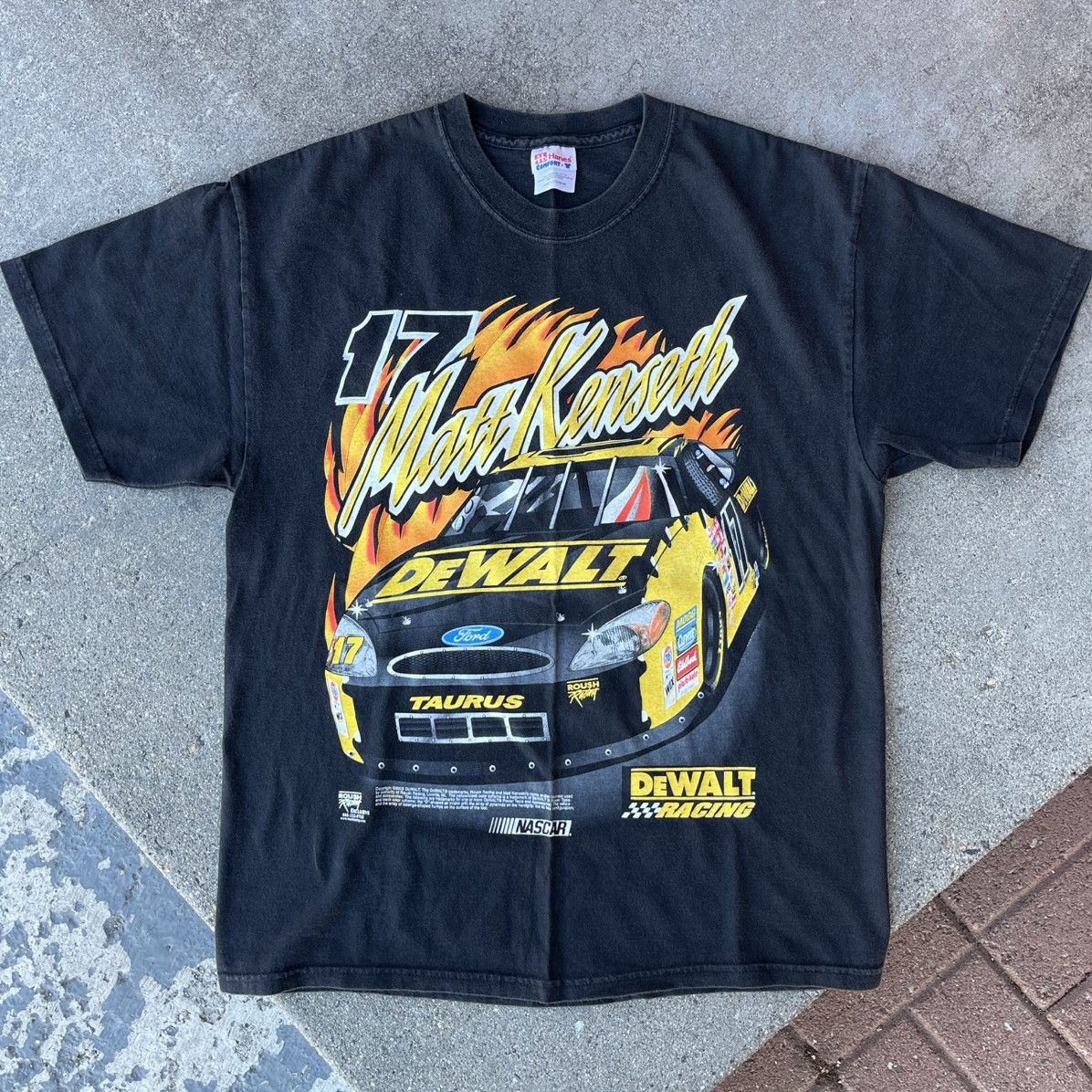 NASCAR × Vintage Vintage 02’ Matt Kenseth NASCAR DeWalt Racing Tee Sz L Size US L / EU 52-54 / 3 - 2 Thumbnail