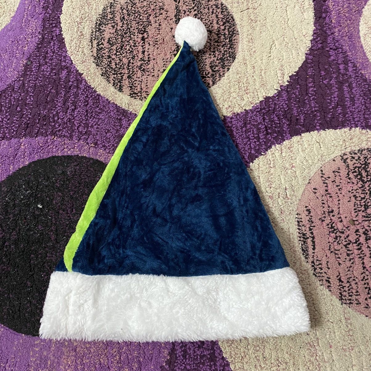 NFL Seattle Seahawks Beanie Santa Hat Christmas Size ONE SIZE - 4 Thumbnail