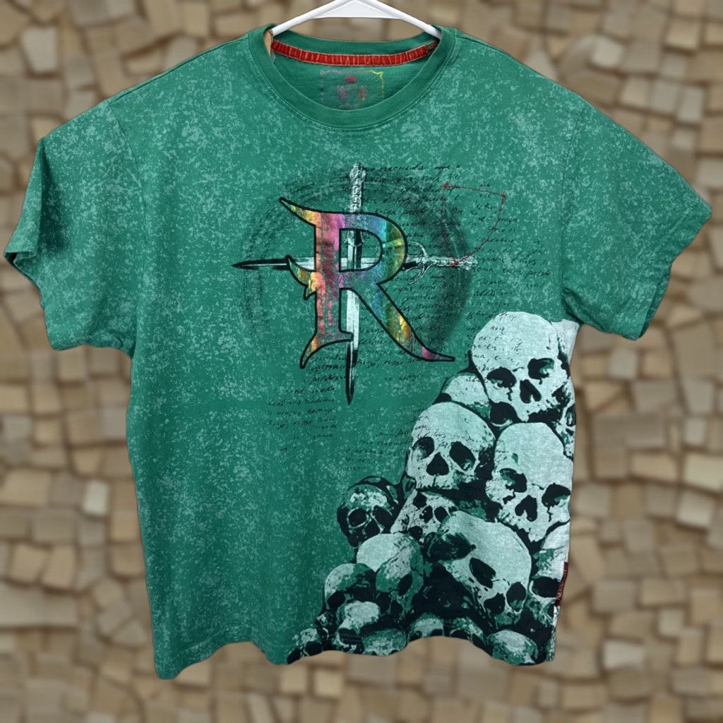Vintage VINTAGE Revolution Men's T-Shirt Large Green Punk Skull Graphic 2000s Retro Grunge 90s Casual Size US L / EU 52-54 / 3 - 1 Thumbnail