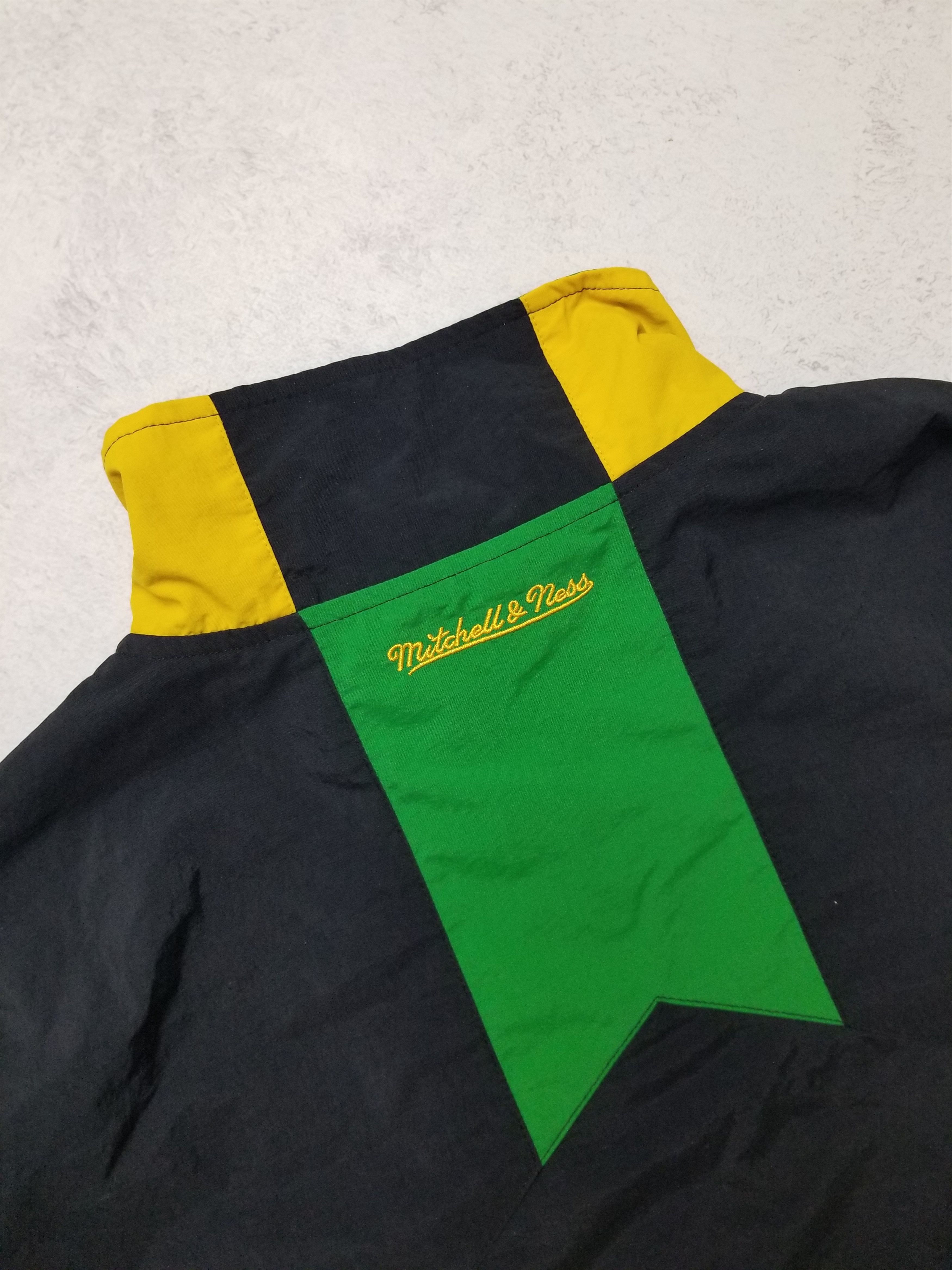 Mitchell & Ness LA Galaxy Mitchell & Ness Black Since '96 Windbreaker Jacket Size US L / EU 52-54 / 3 - 5 Thumbnail