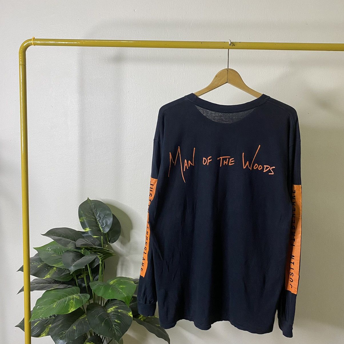 Band Tees 2018 Justin Timberlake Man In The Woods Album Promo LS Tee Size US L / EU 52-54 / 3 - 6 Thumbnail