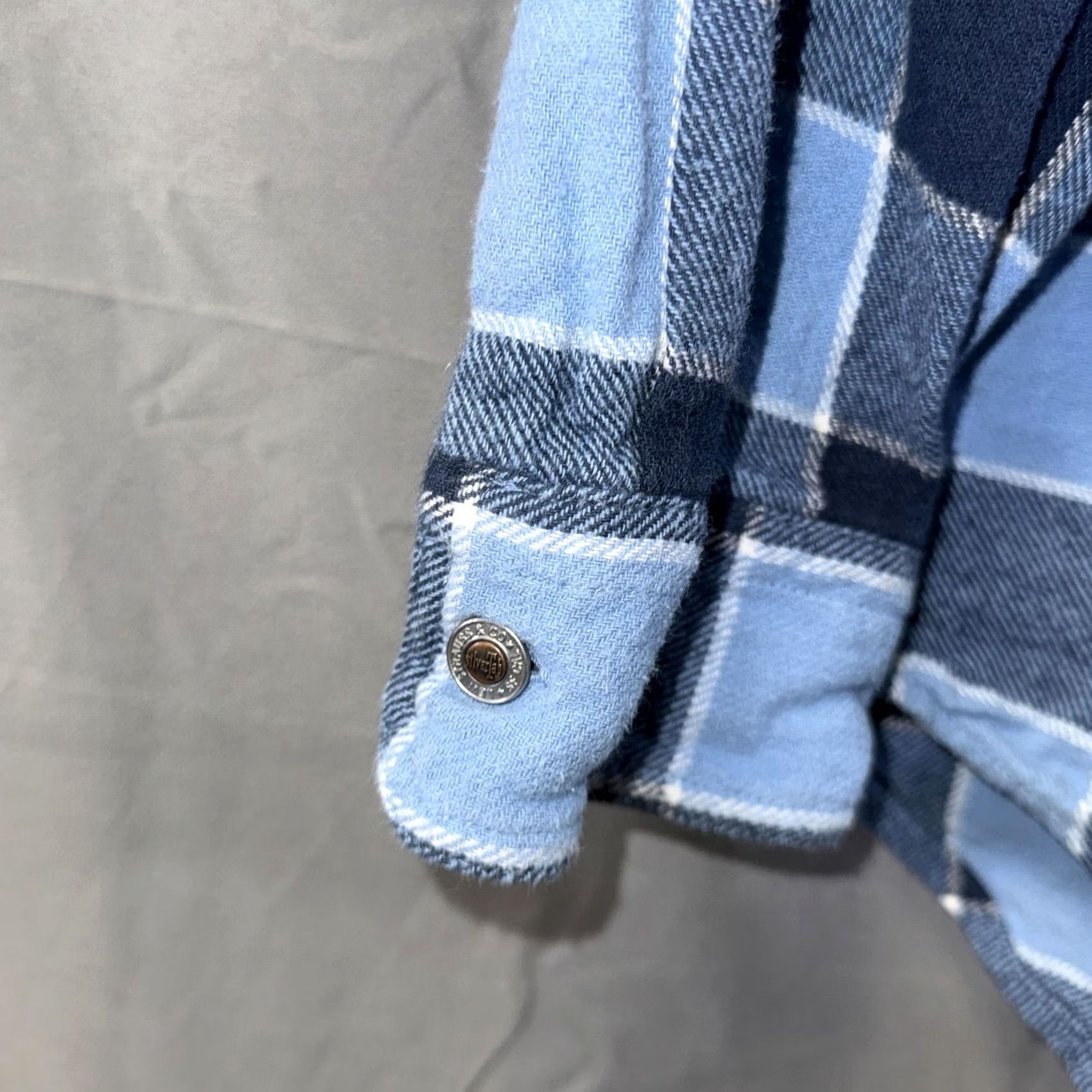 Levi's VINTAGE Levi's SilverTab Shirt Mens L Blue Plaid Flannel Oversized Snap Front Cotton Size US L / EU 52-54 / 3 - 4 Thumbnail
