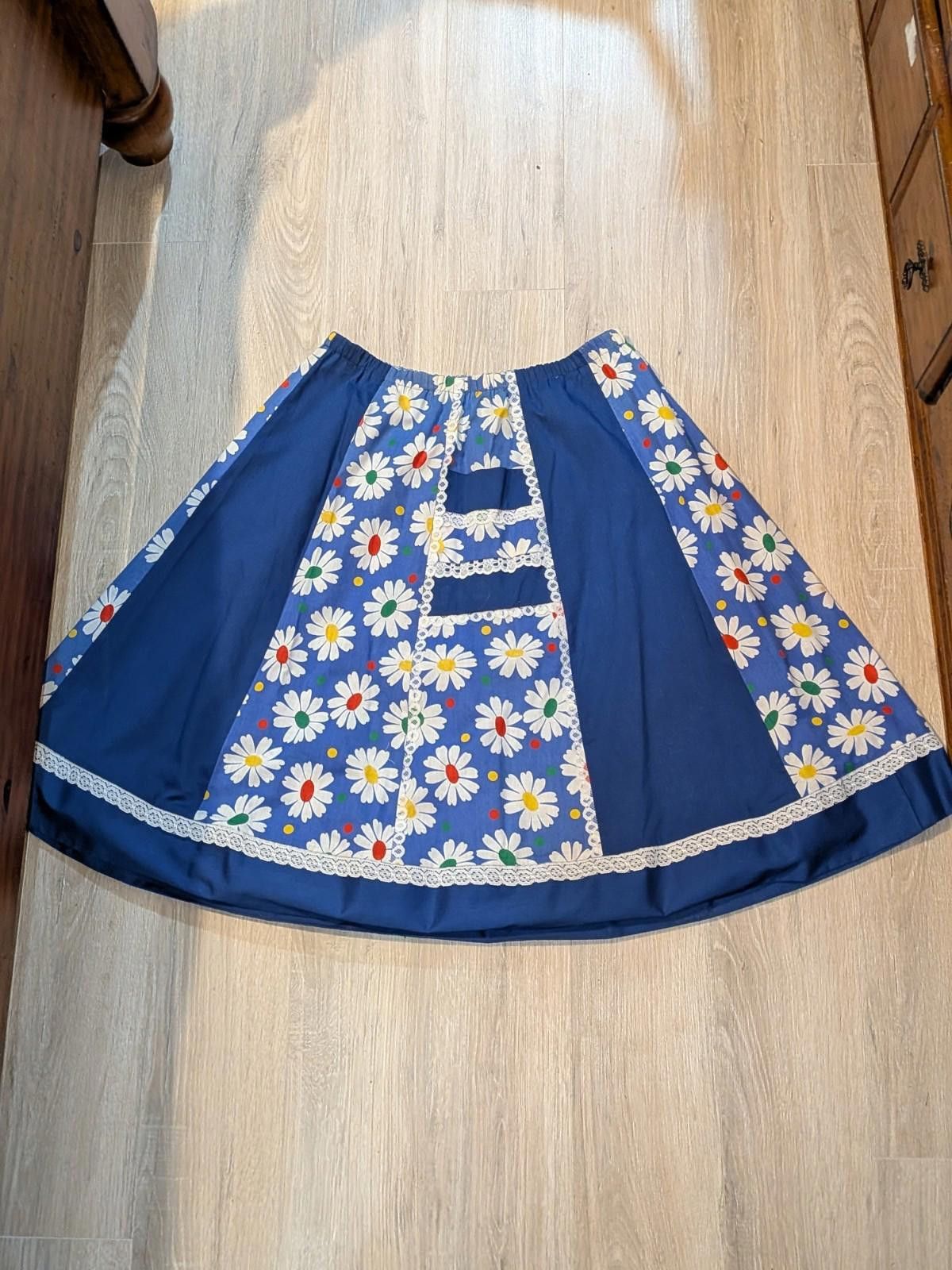 Handmade VTG 70s Handmade Reversible Peasant Cottage Prairie Skirt 18 Size 40" / US 18 - 1 Thumbnail